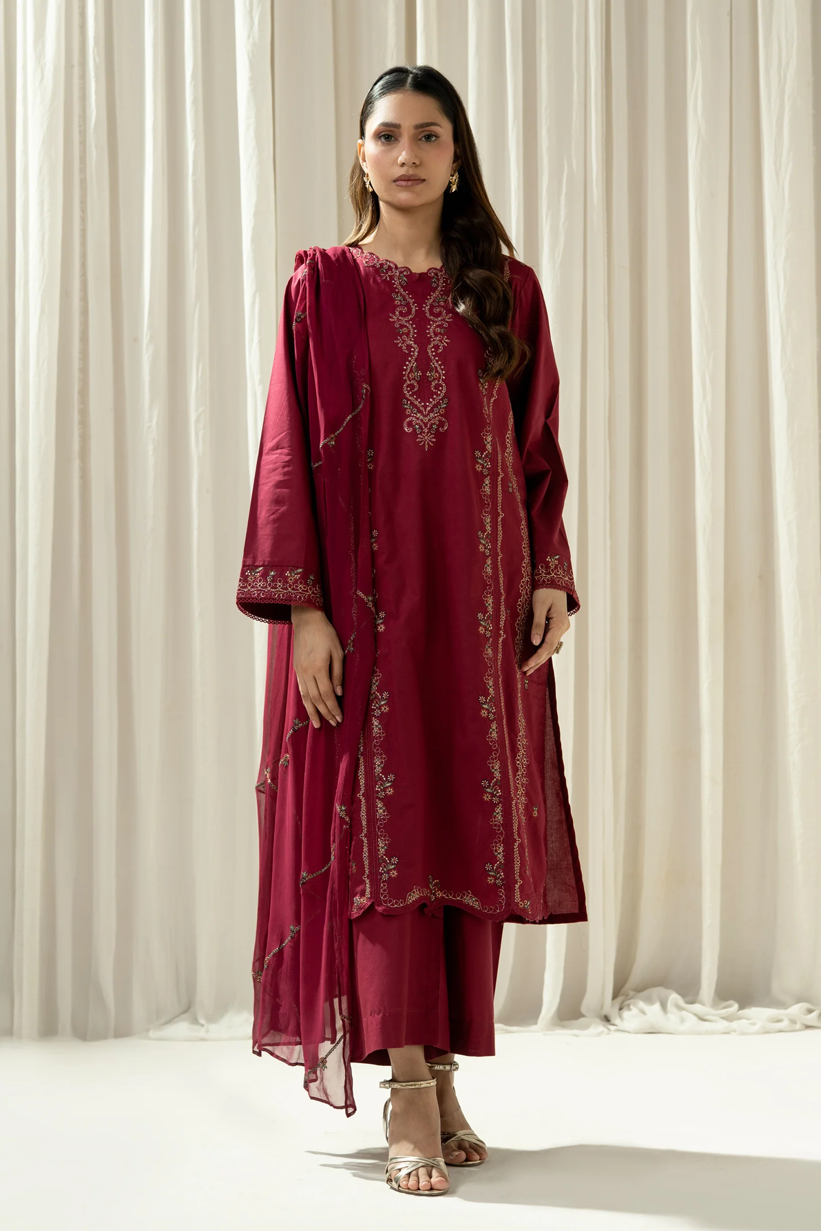 Timeless Elegance, Modern Pakistan