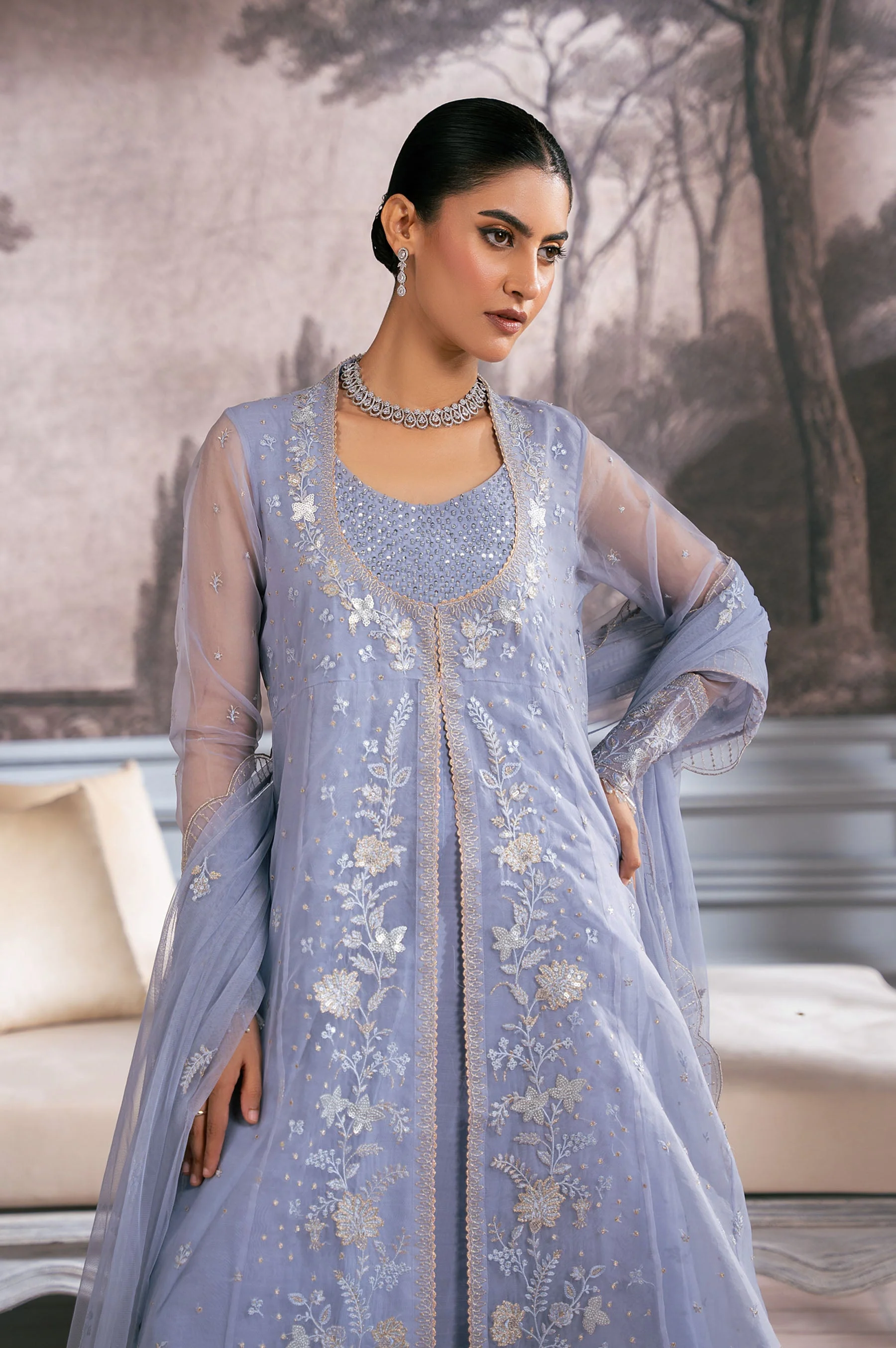 EMBROIDERED SUIT - Image 6