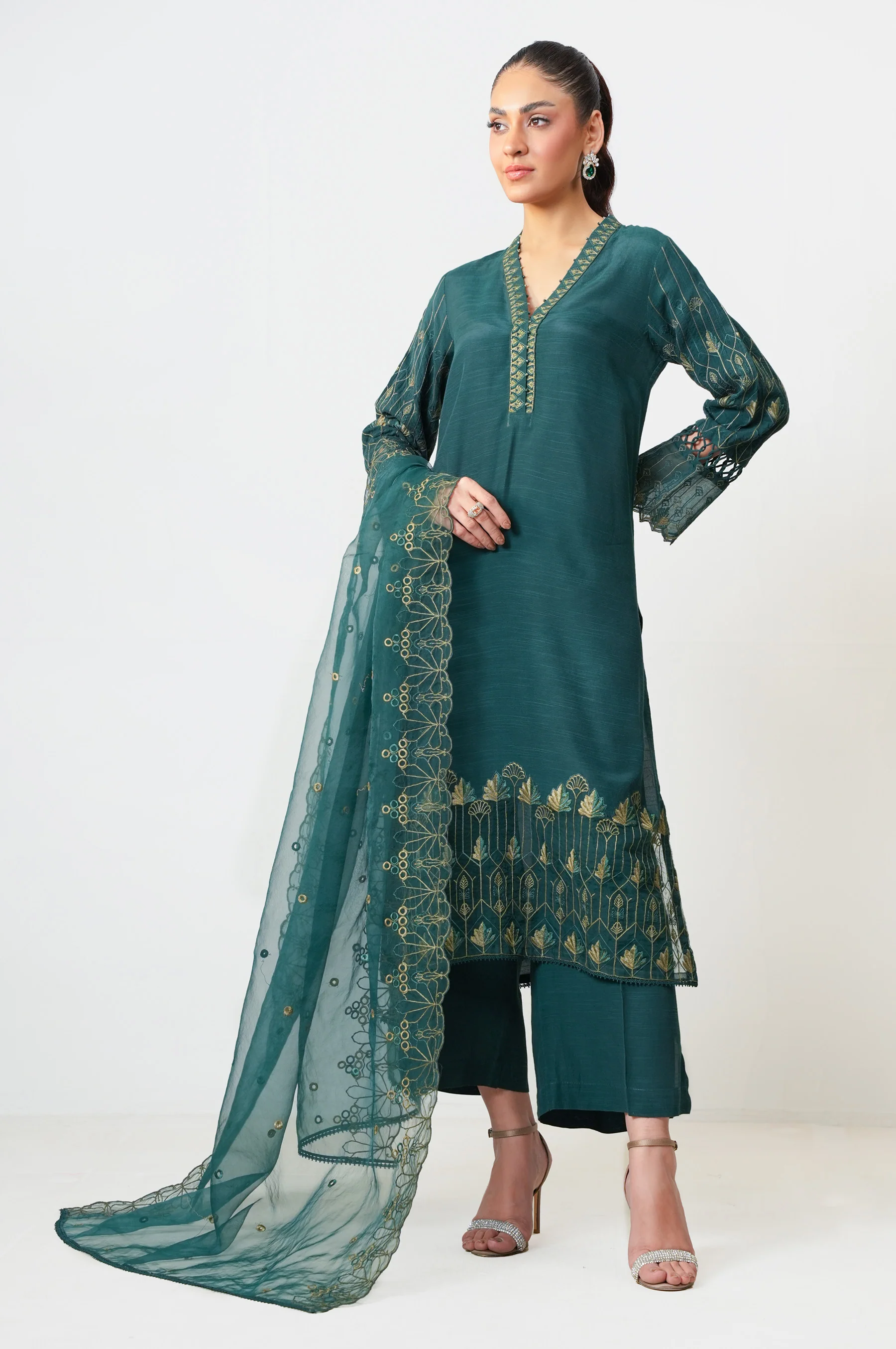 EMBROIDERED ORGANZA UNSTITCHED SHIRT BOTTOM - Image 3
