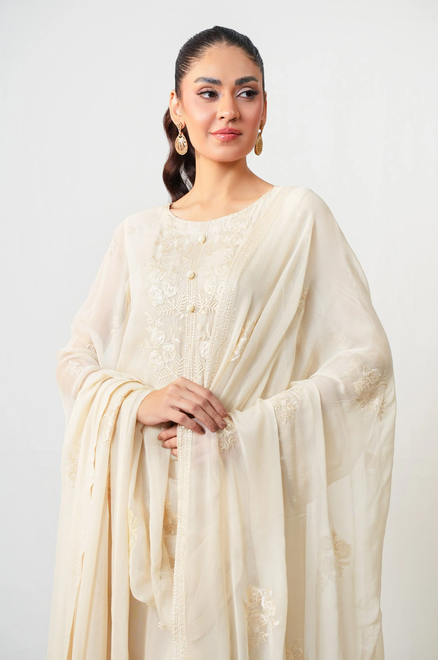 UNSTITCHED 3 PIECE EMBROIDERED SUIT (FACTORY E-OUTLET) - Image 2