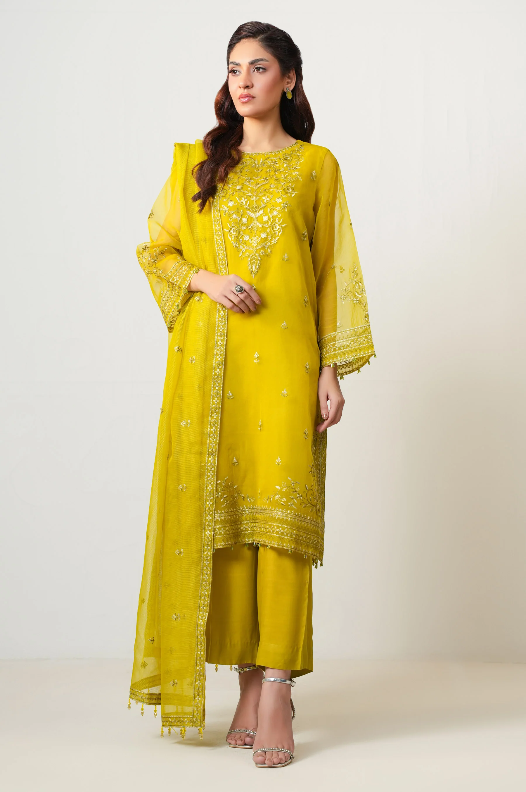 EMBROIDERED SUIT - Image 2