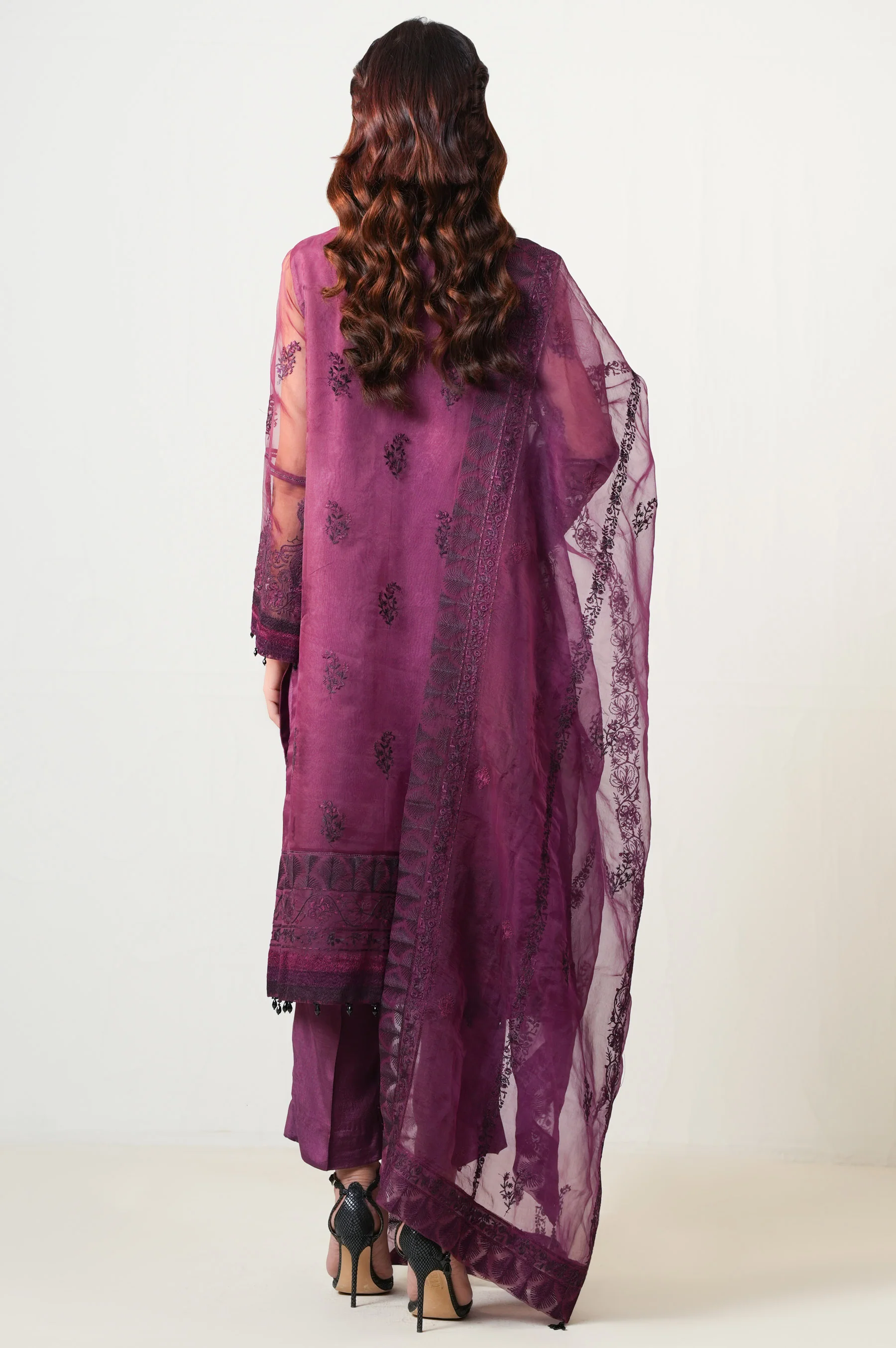 STITCHED EMBROIDERED ORGANZA SUIT - Image 4