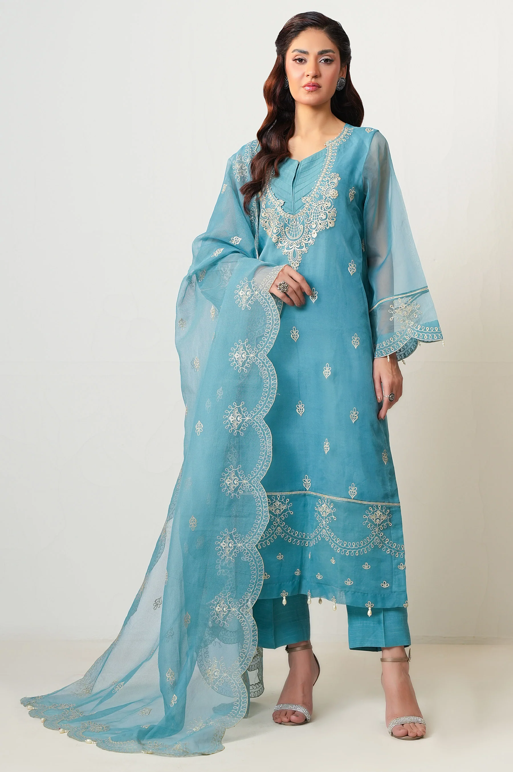 UNSTITCHED 3 PIECE EMBROIDERED SUIT