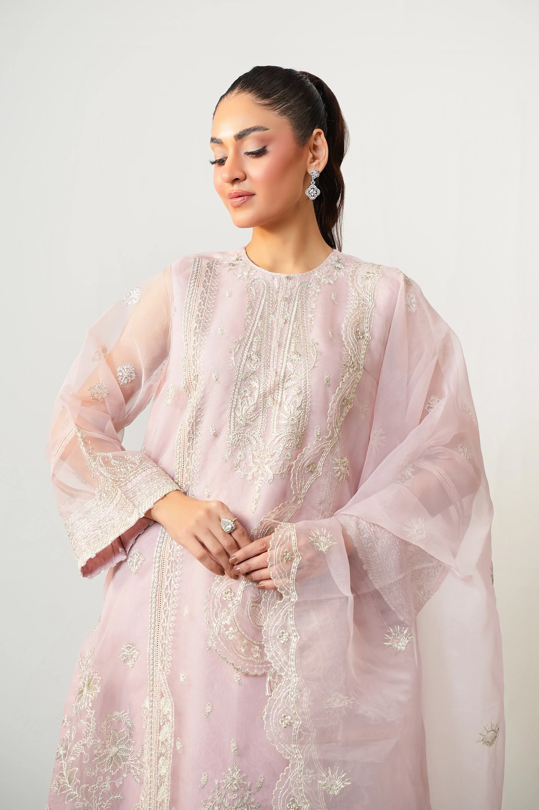 UNSTITCHED 3 PIECE 3 PIECE EMBROIDERED SUIT - Image 2