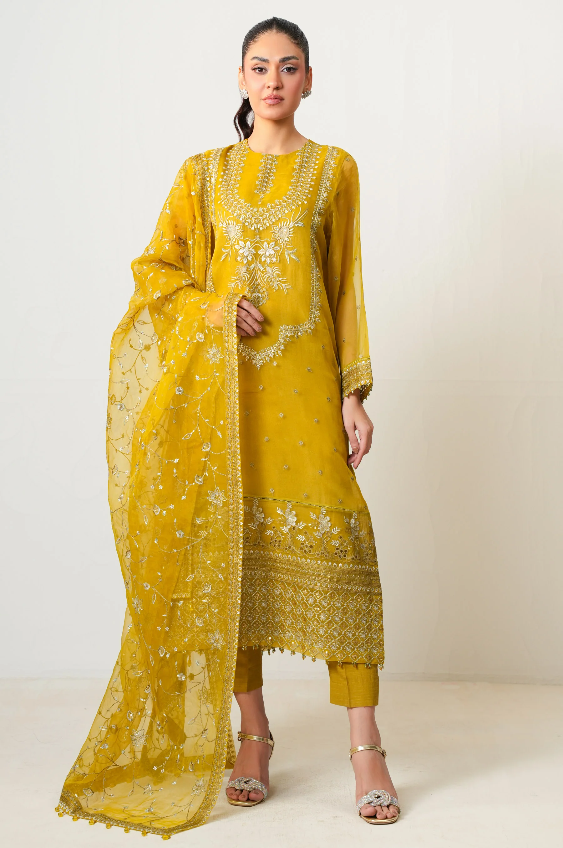 UNSTITCHED 3 PIECE EMBROIDERED SUIT