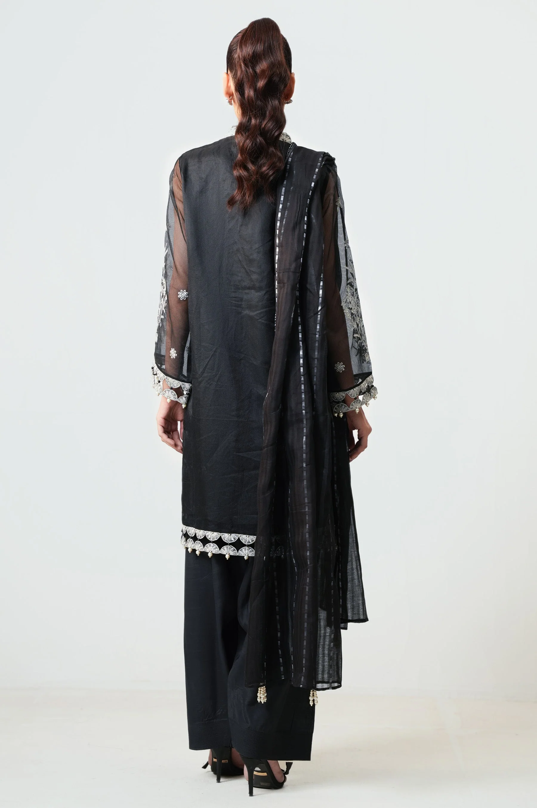 EMBROIDERED SUIT - Image 4