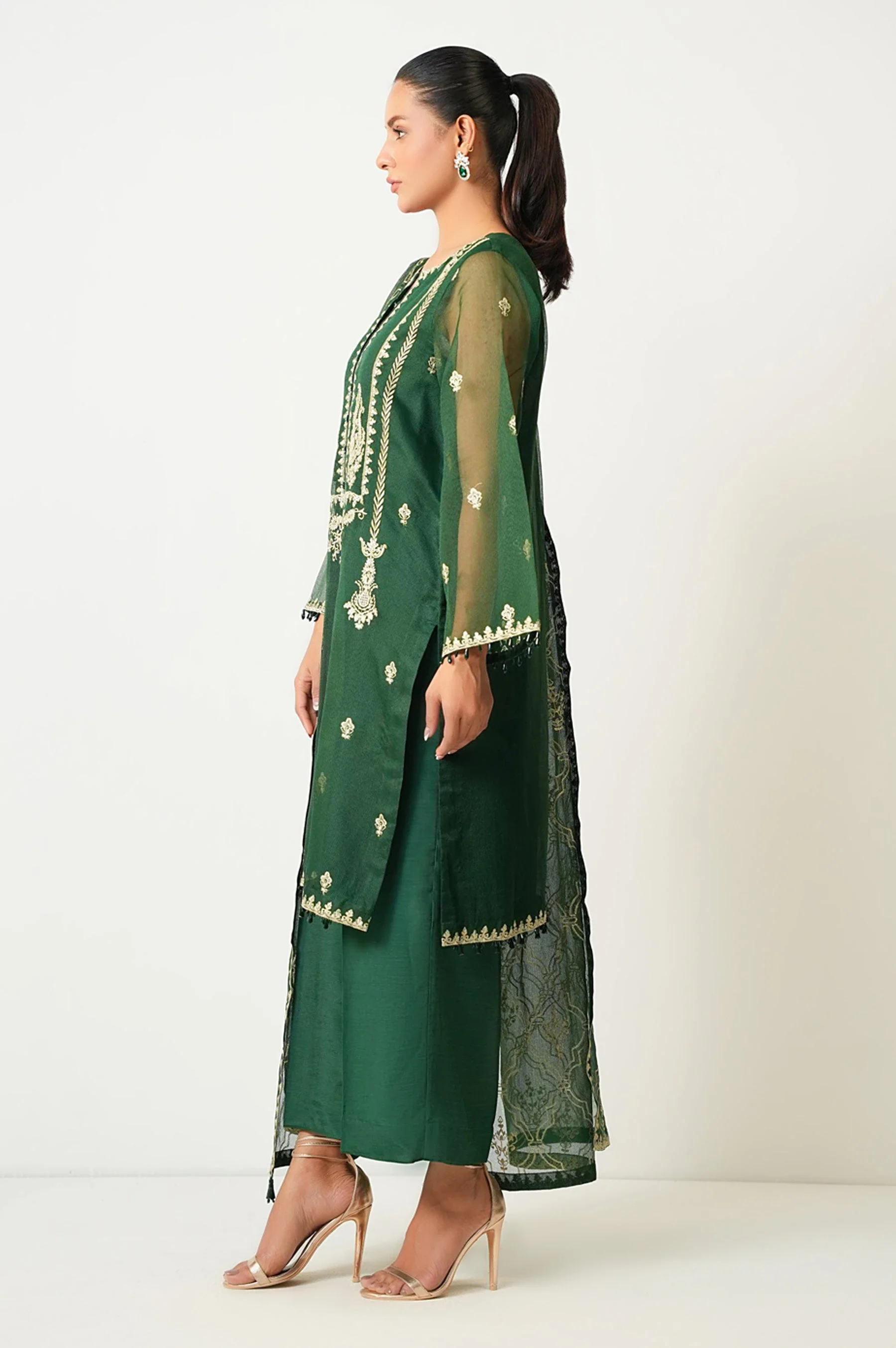 EMBROIDERED SUIT - Image 3