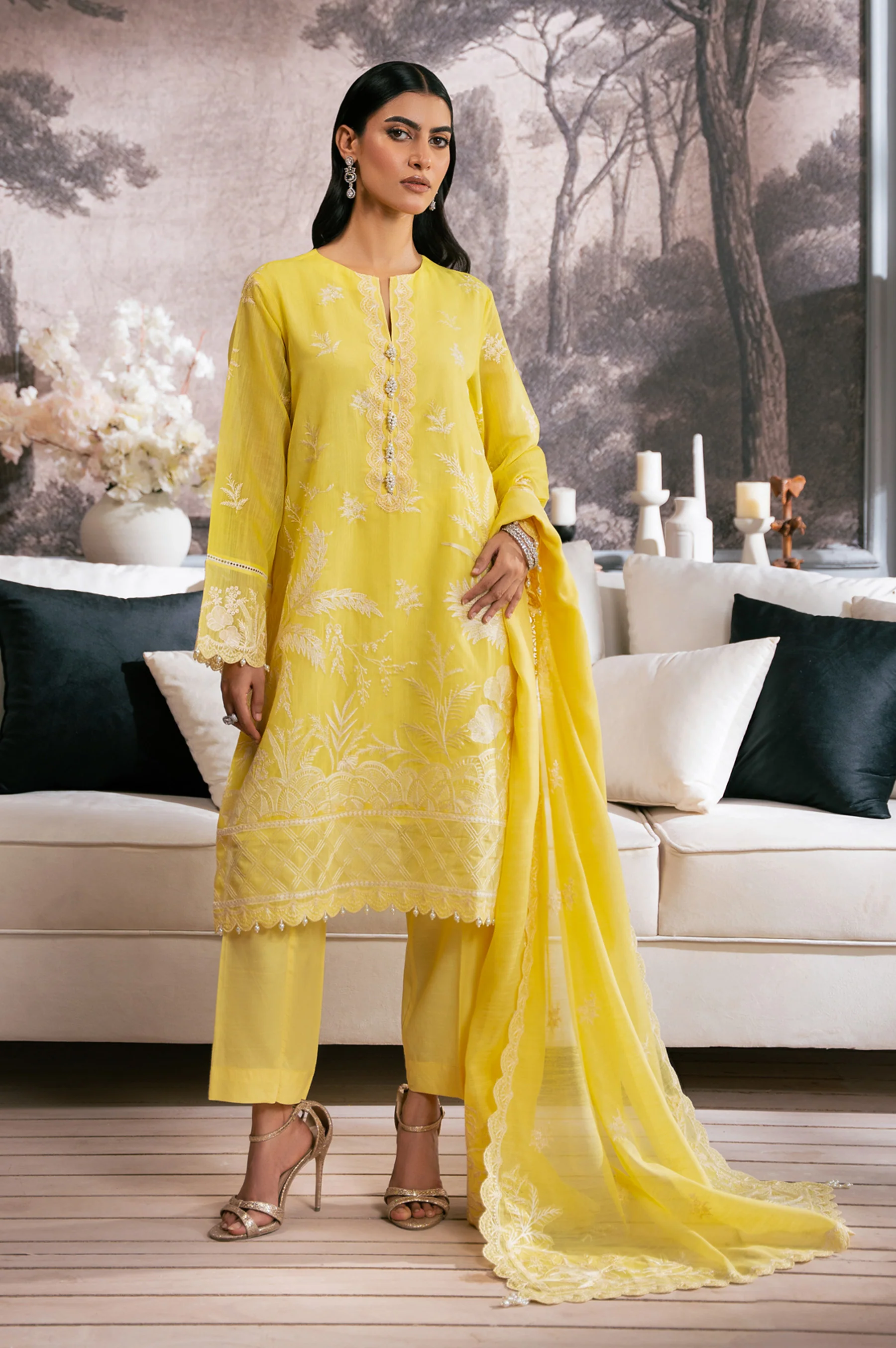 UNSTITCHED EMBROIDERED SUIT - Image 7