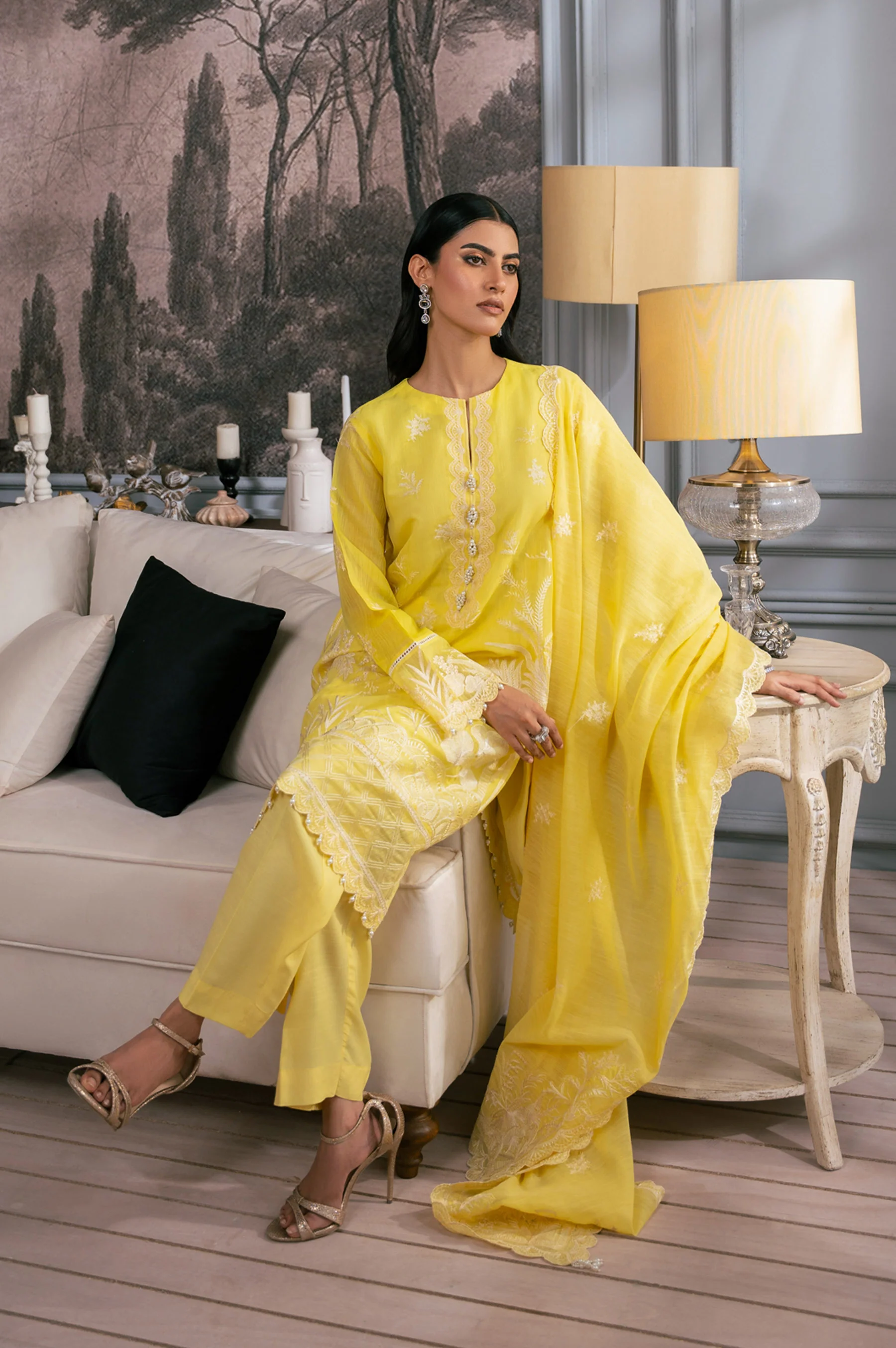 UNSTITCHED EMBROIDERED SUIT - Image 9