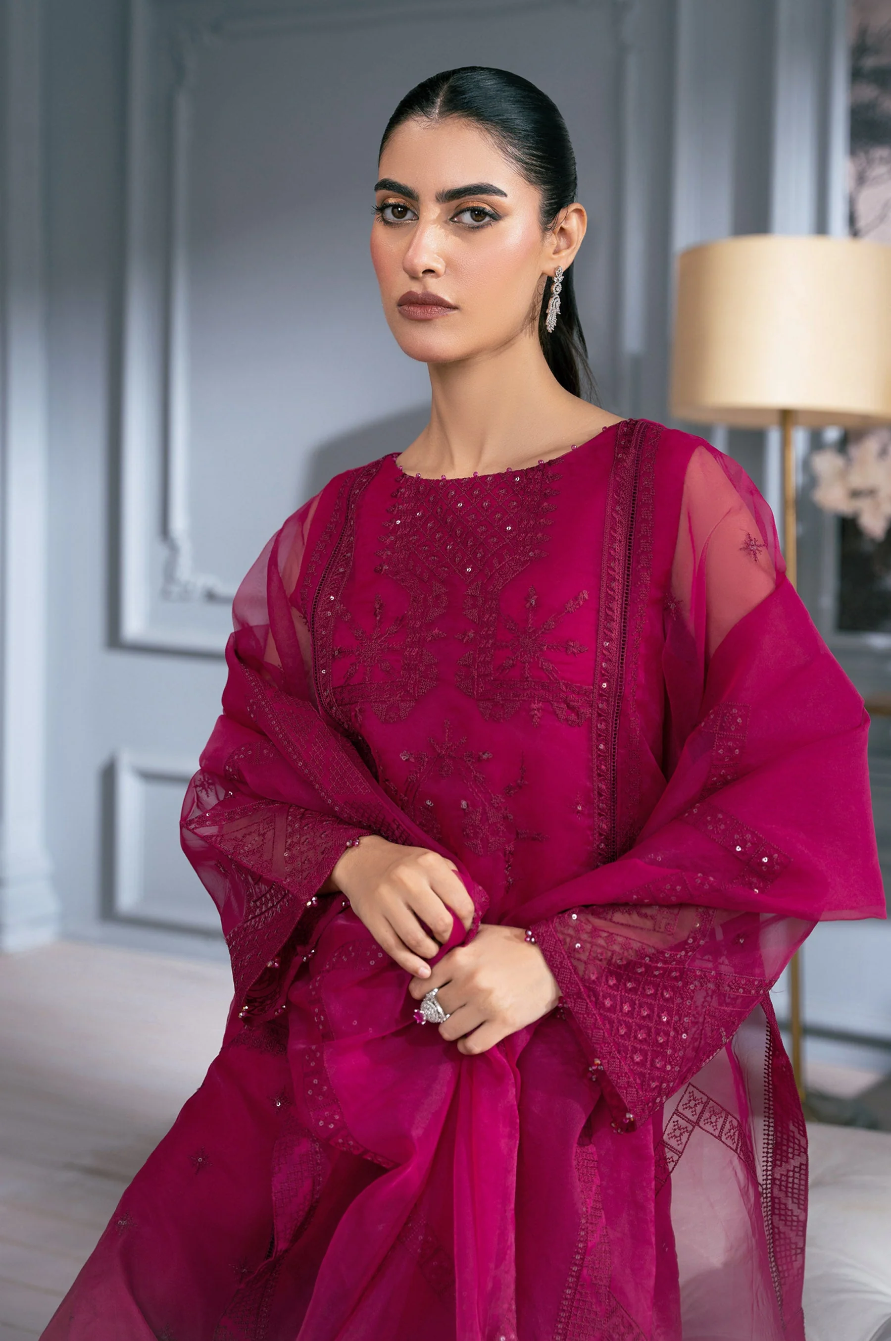 EMBROIDERED SUIT - Image 11