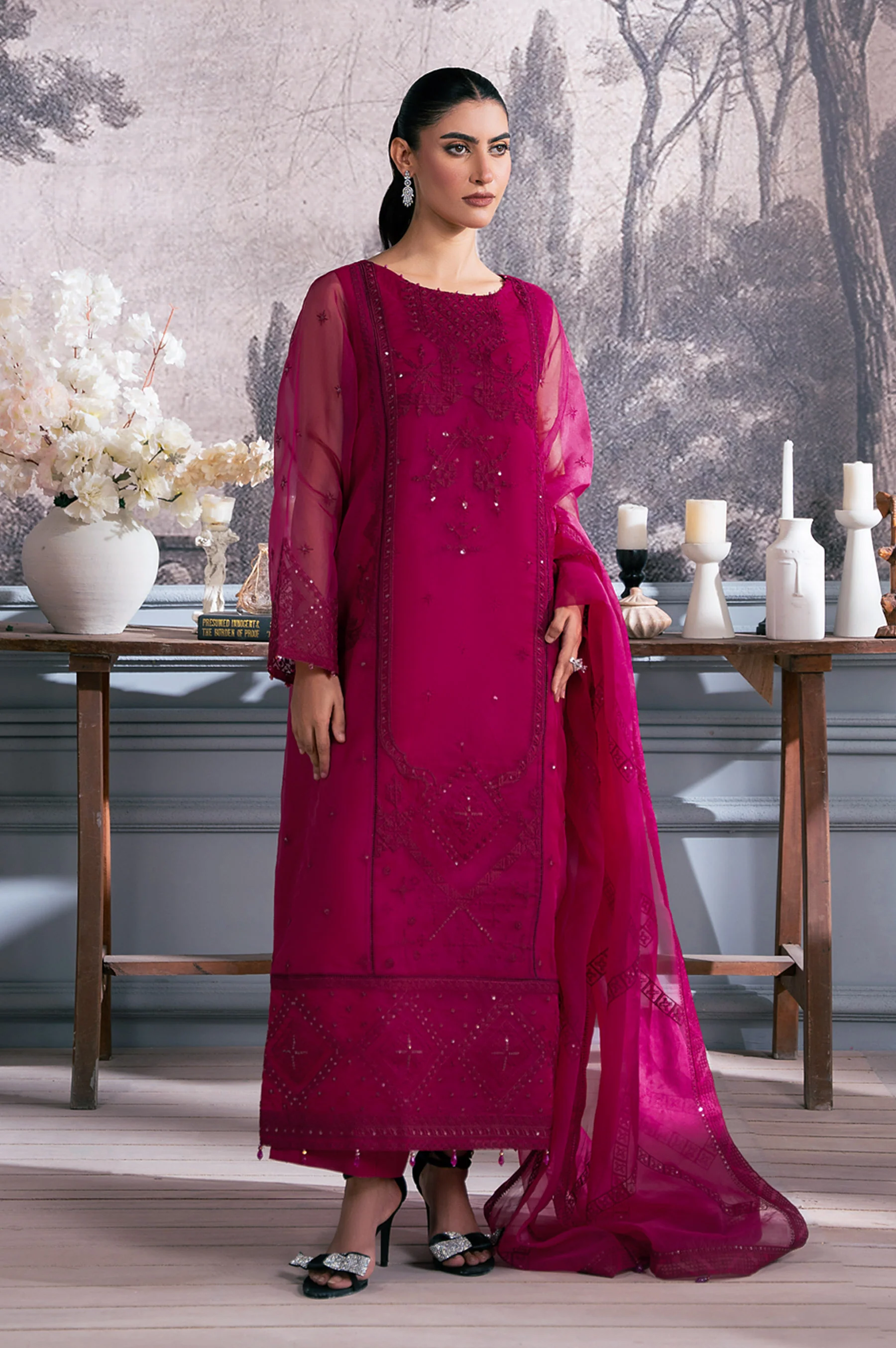 UNSTITCHED EMBROIDERED SUIT - Image 3