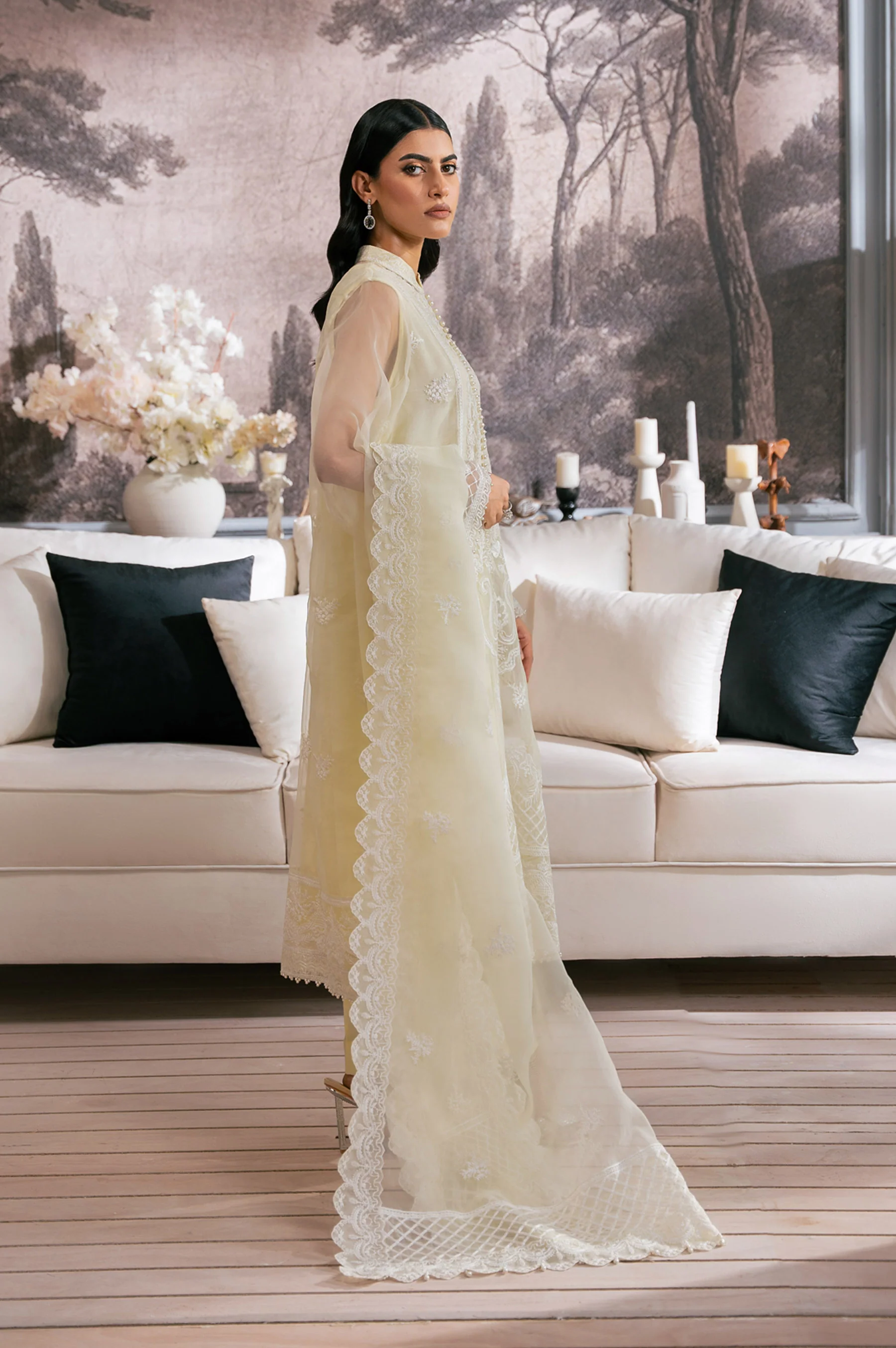 UNSTITCHED EMBROIDERED SUIT - Image 2