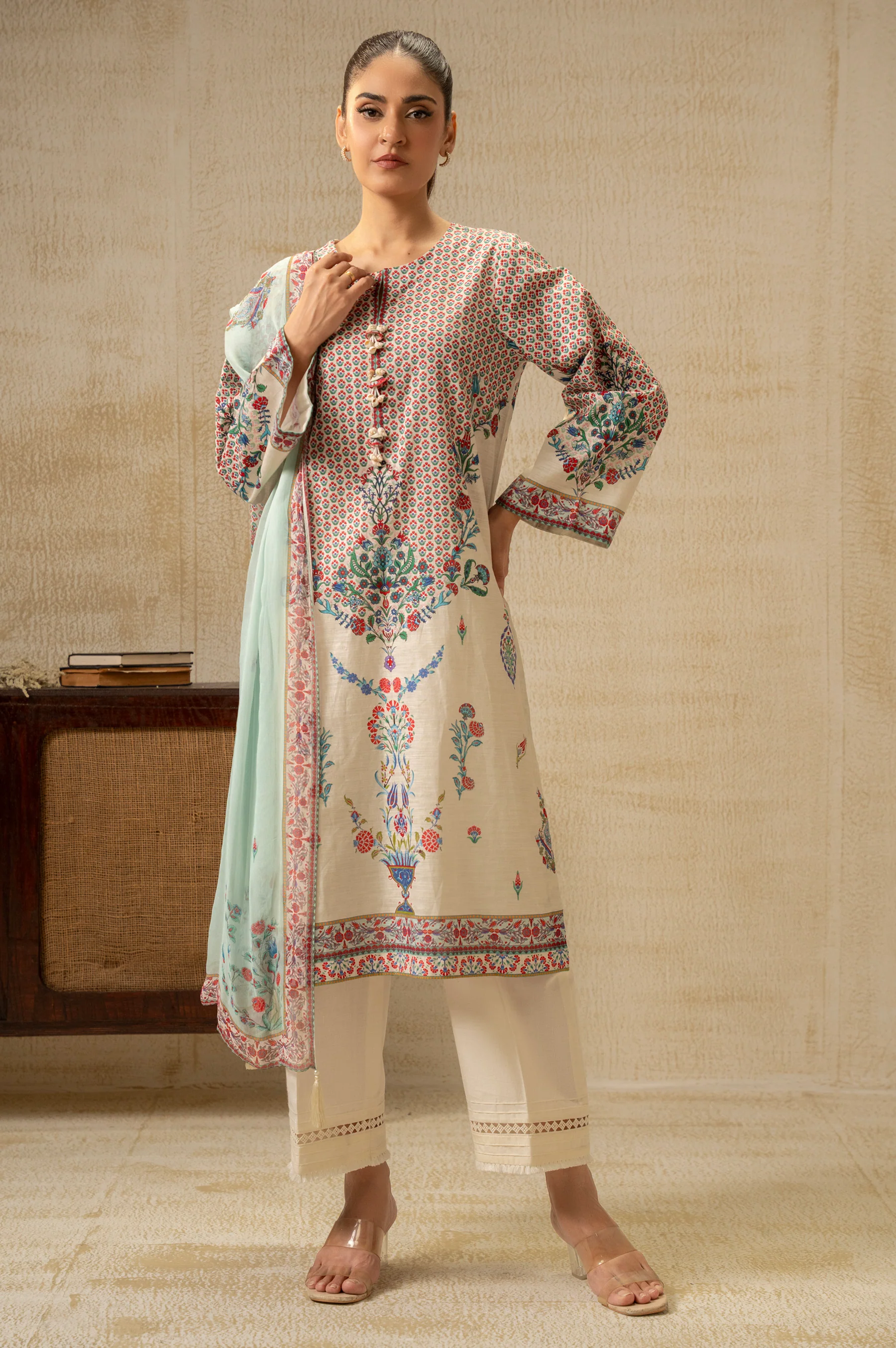 UNSTITCHED DIGITAL PRINTED SUIT