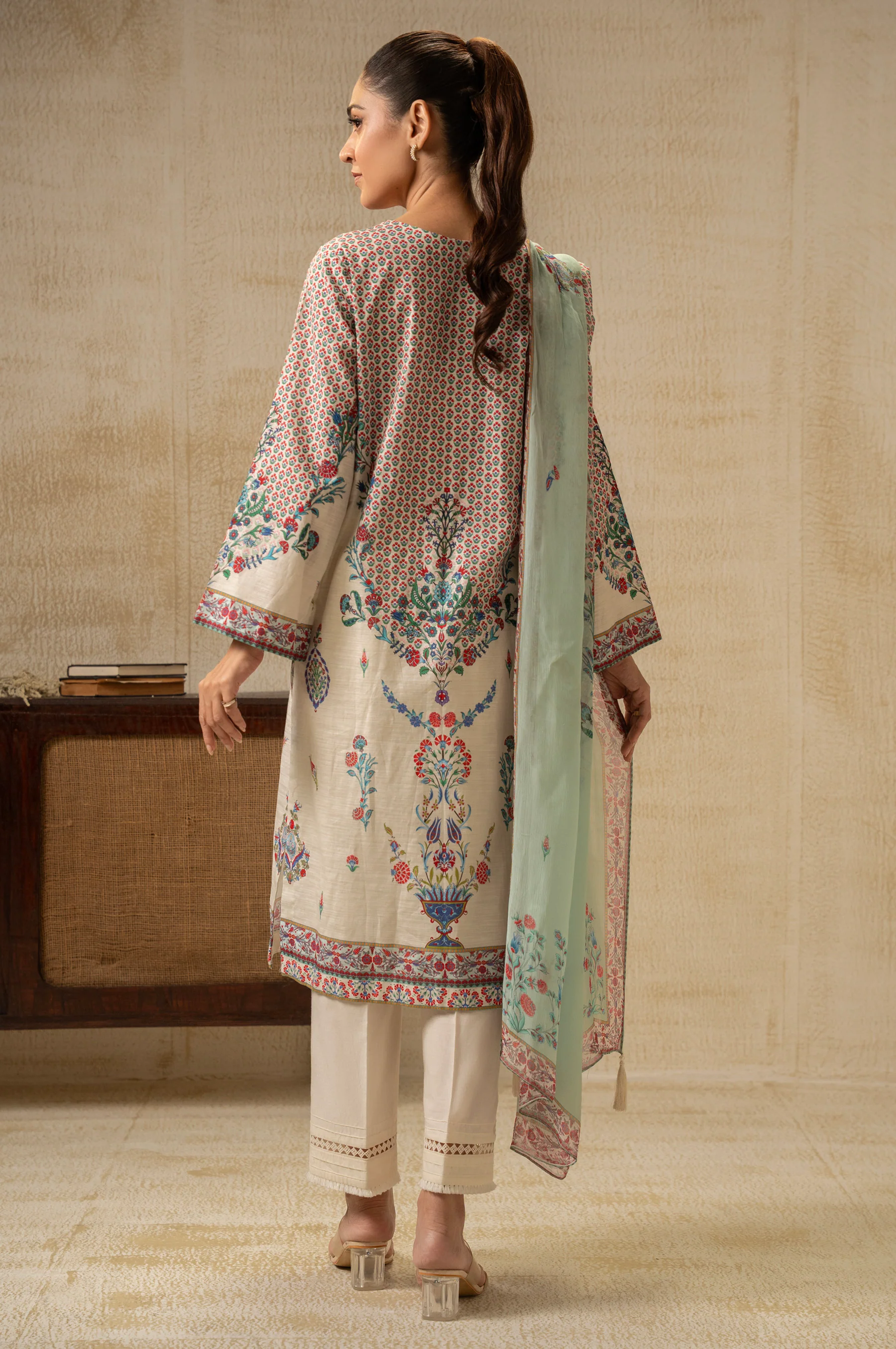 UNSTITCHED DIGITAL PRINTED SUIT - Image 3