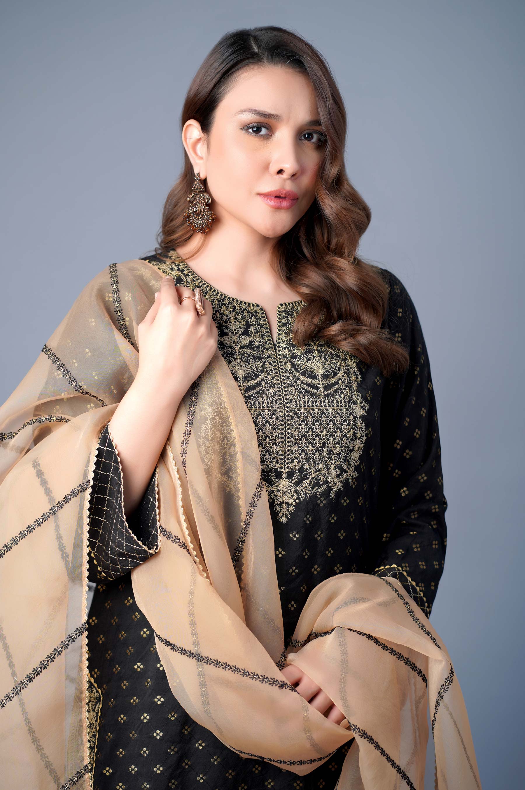 3 Piece Unstitched Embroidered Zari Jacquard Suit - Image 4