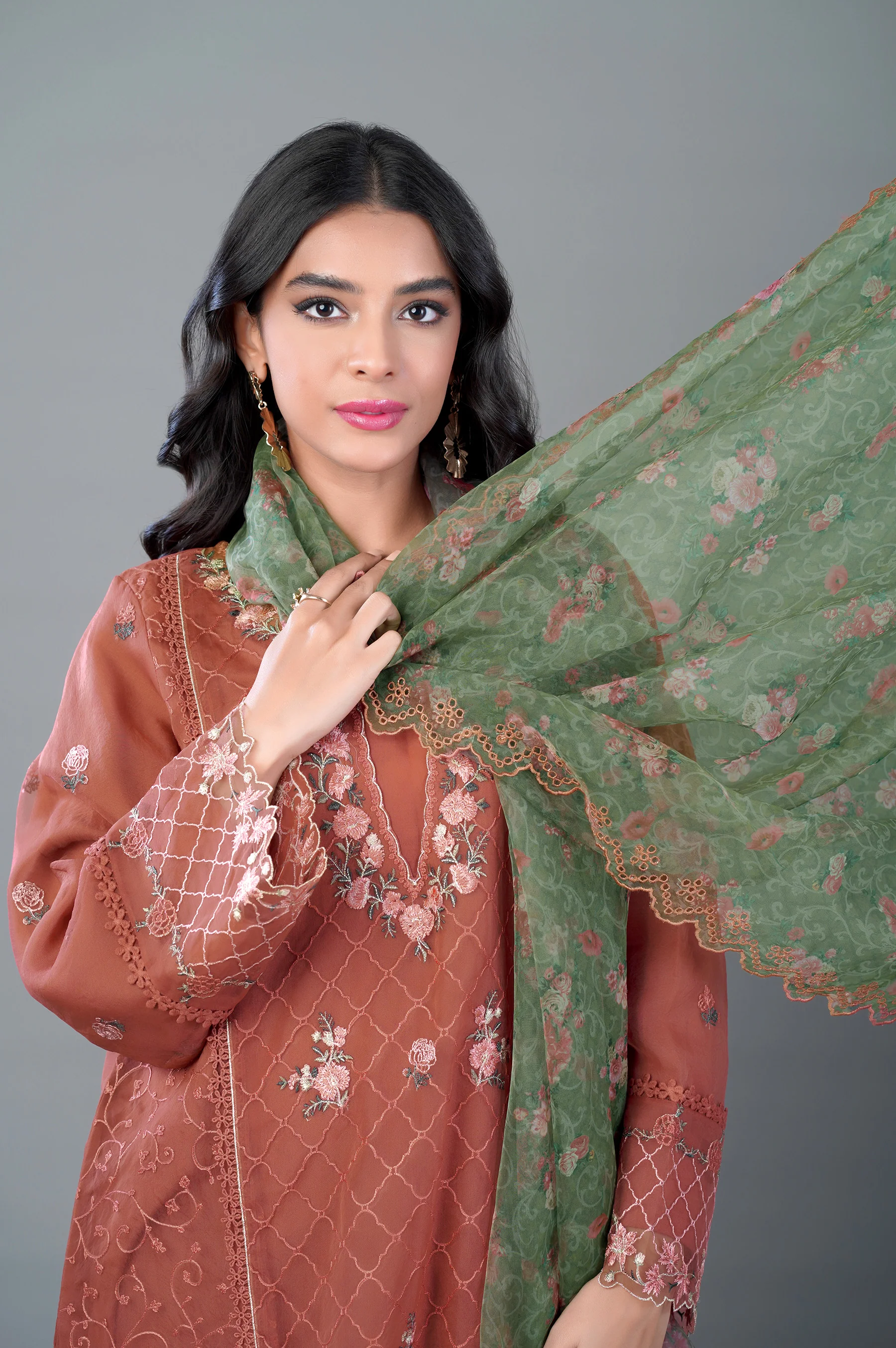 3 Piece Unstitched Embroidered Organza Suit - Image 2