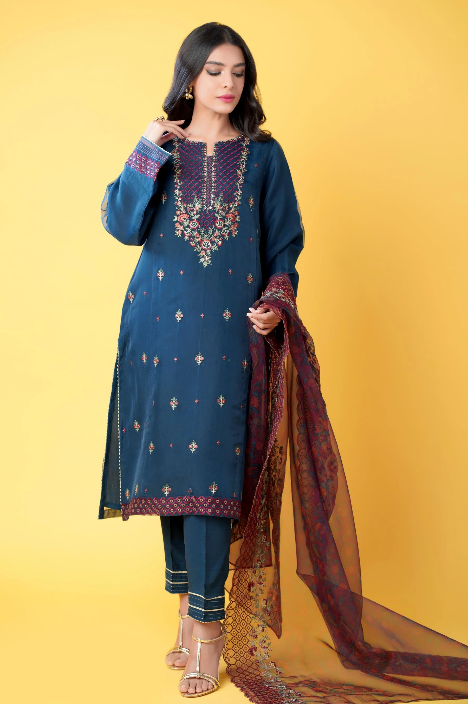 3 Pieces Unstitched Embroidered Organza Suit - Image 2