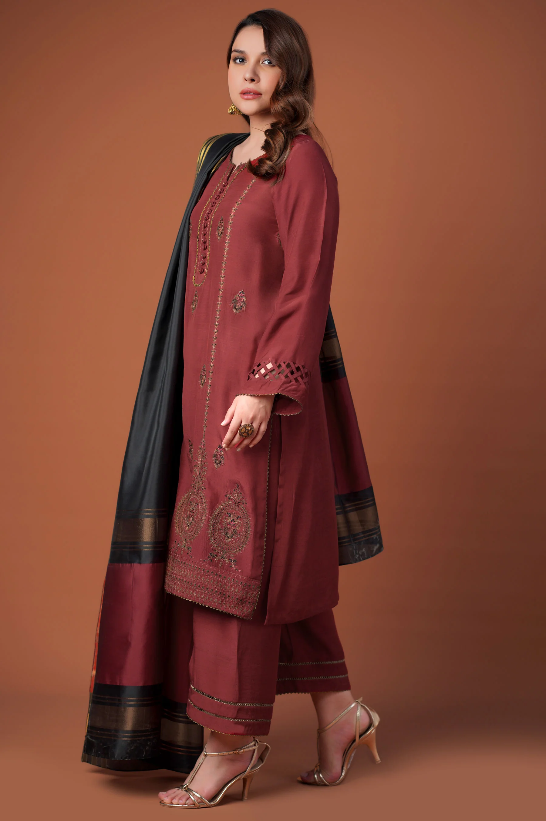 3 Piece Unstitched Embroidered Raw Silk Suit - Image 4