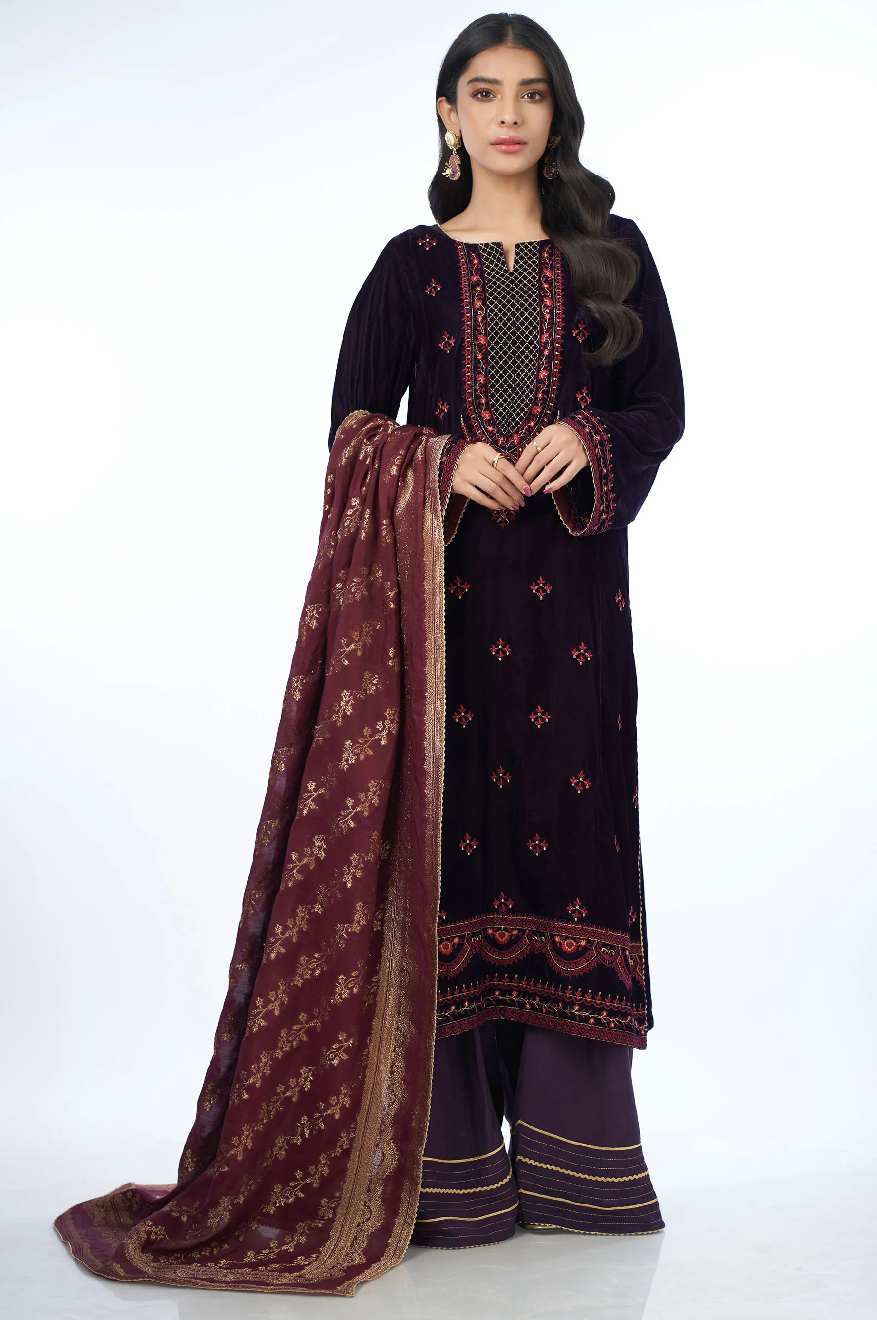 3 piece Unstitched Velvet Suit - Image 4