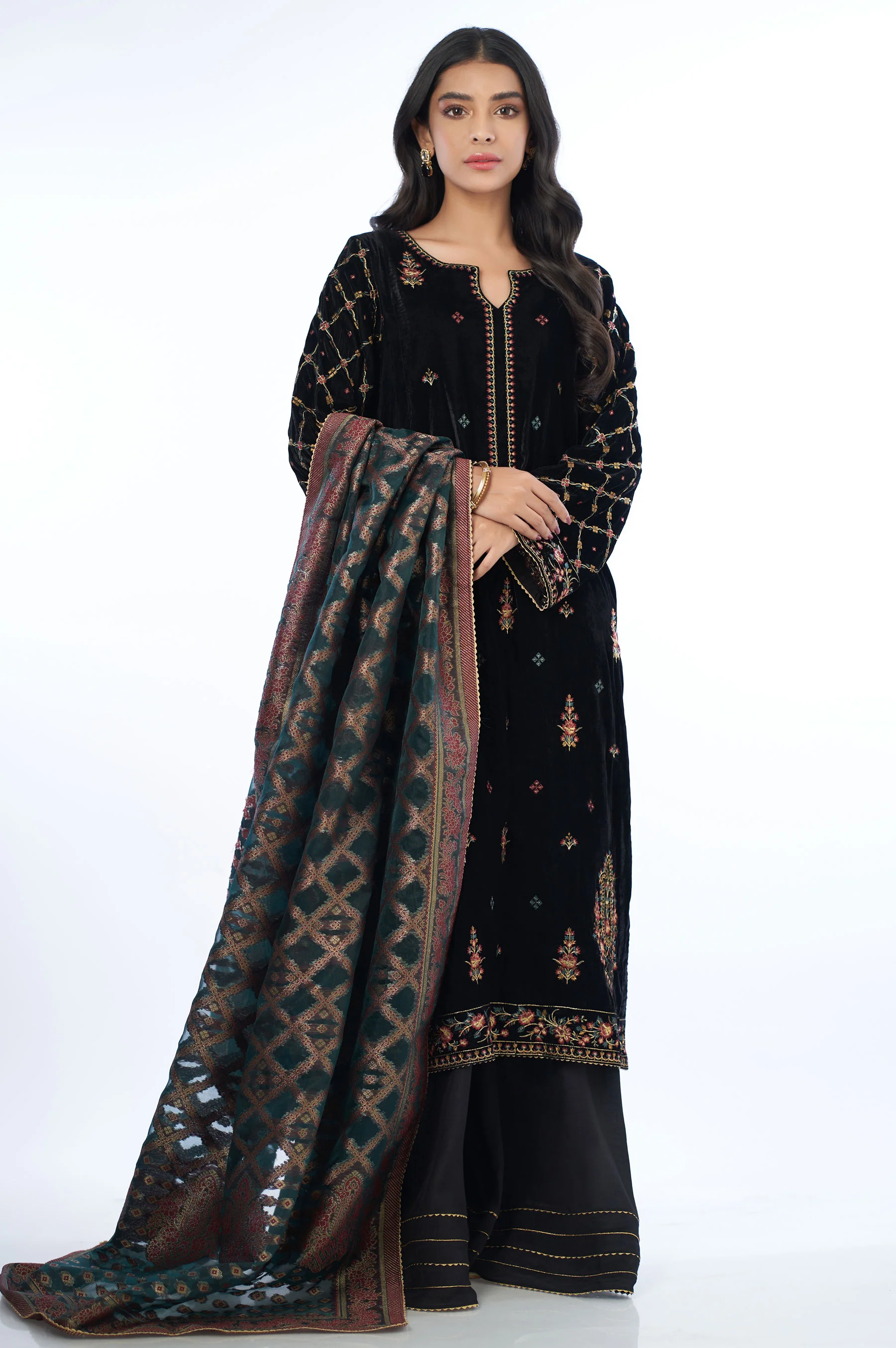 3 piece Unstitched Velvet Suit