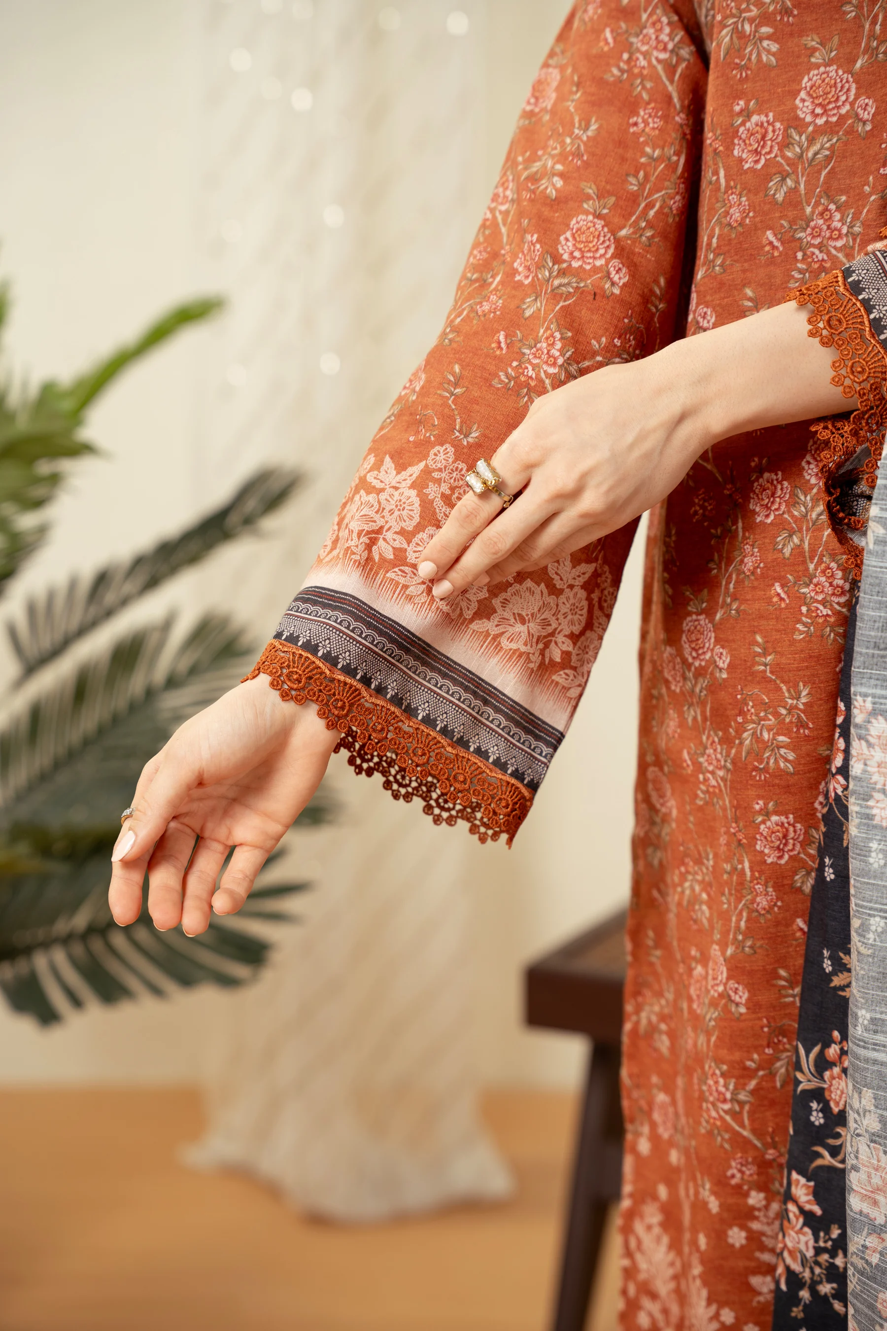 UNSTITCHED PRINTED SUIT - Image 6