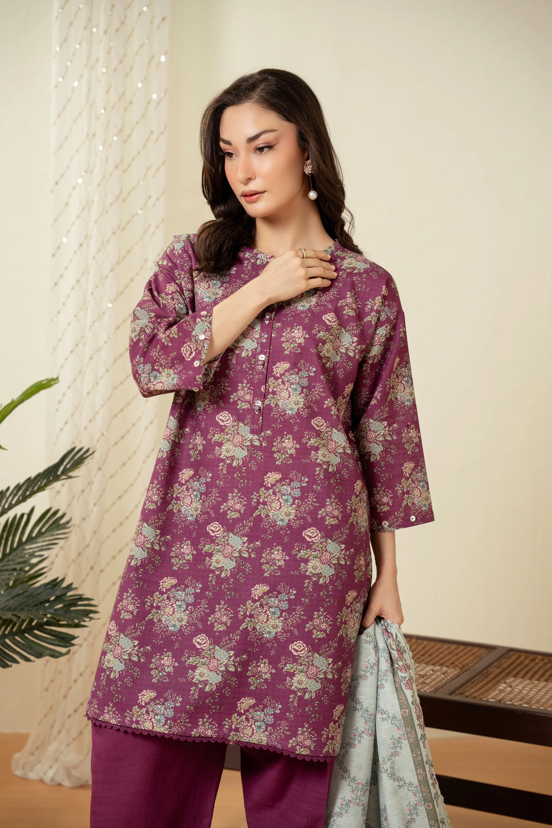 UNSTITCHED PRINTED SUIT - Image 5