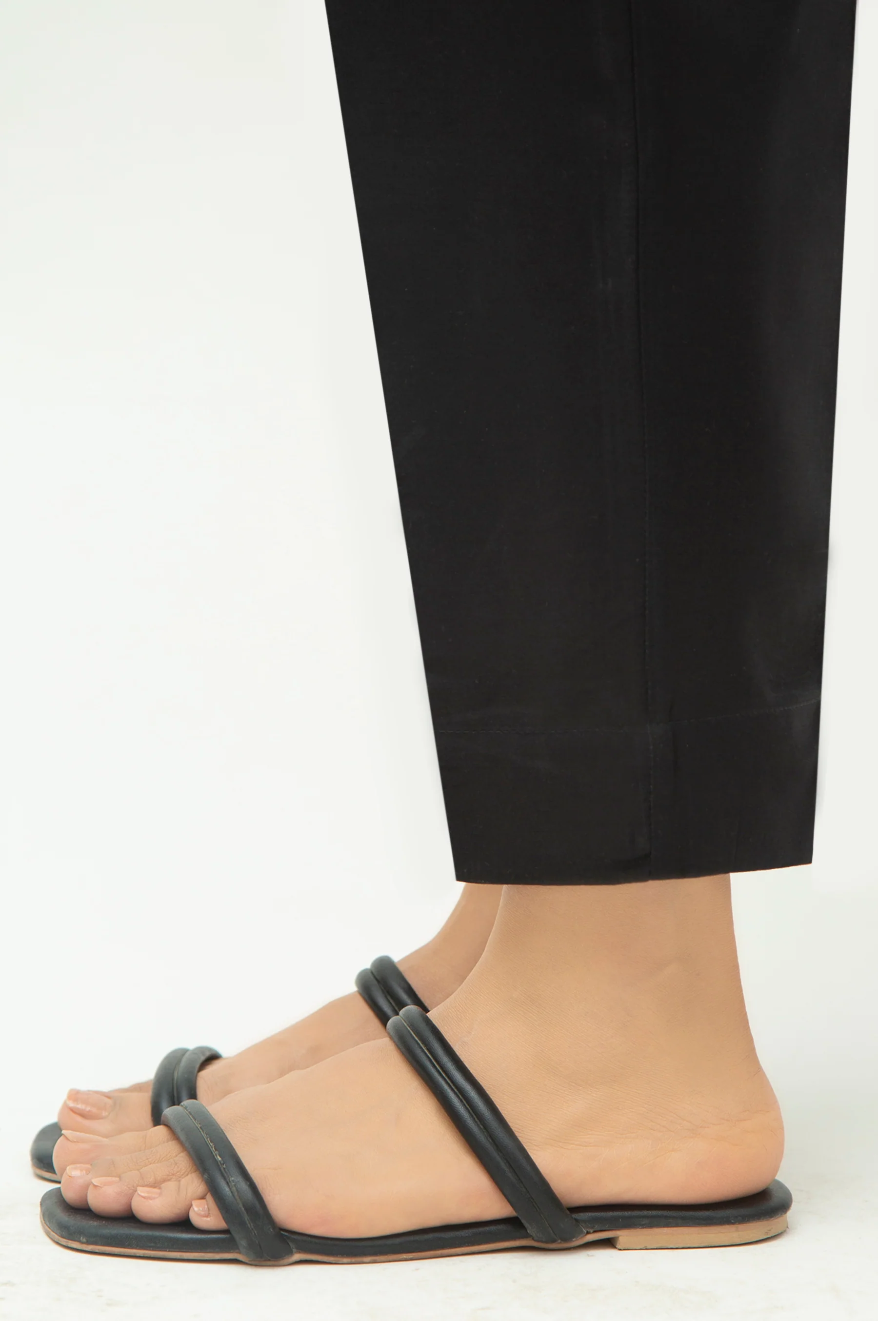 Basic Cambric Cigarette Pants - Regular Fit - Image 2