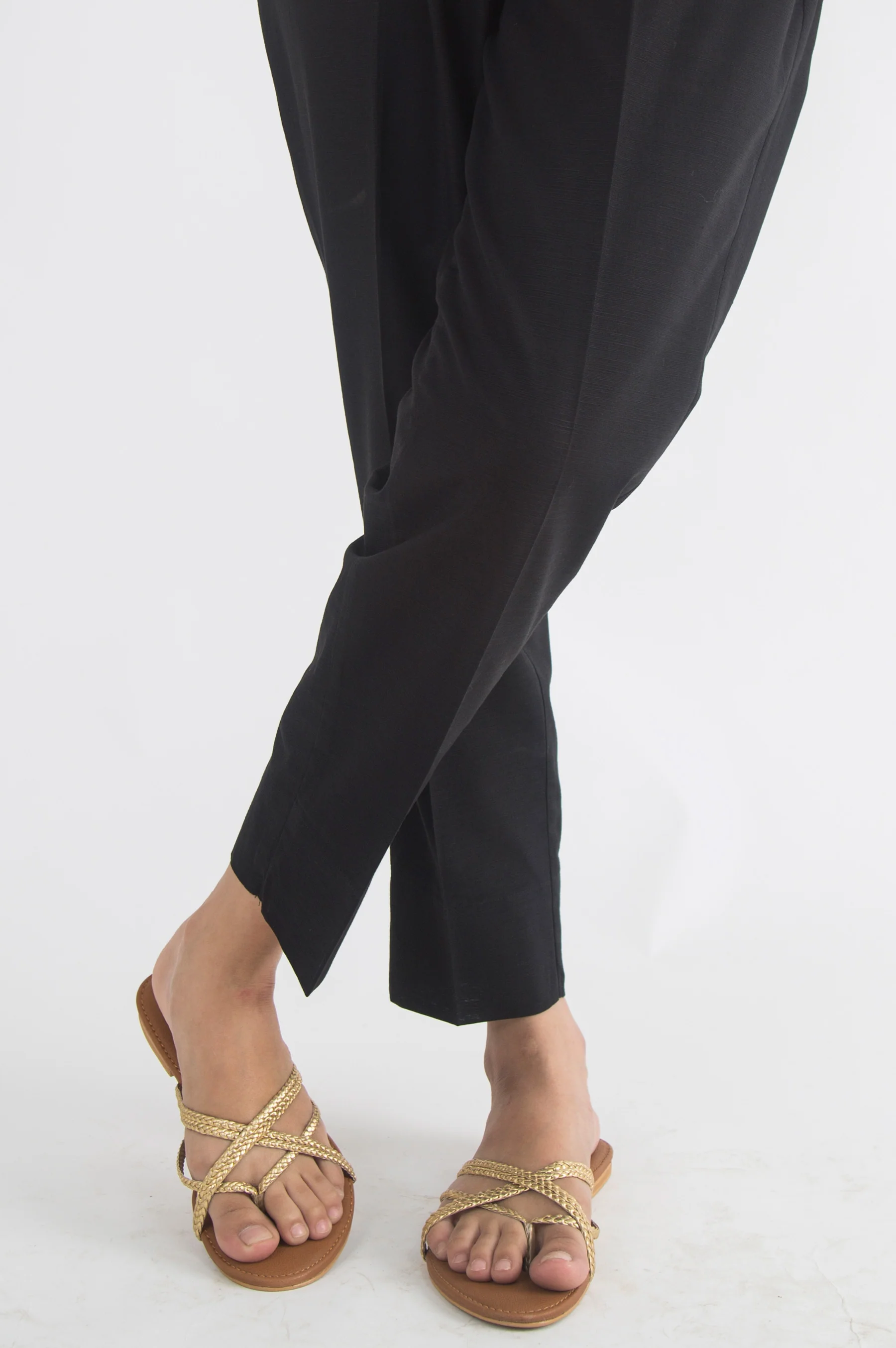 Basic Khaddar Cigarette Pants -Black - Image 3
