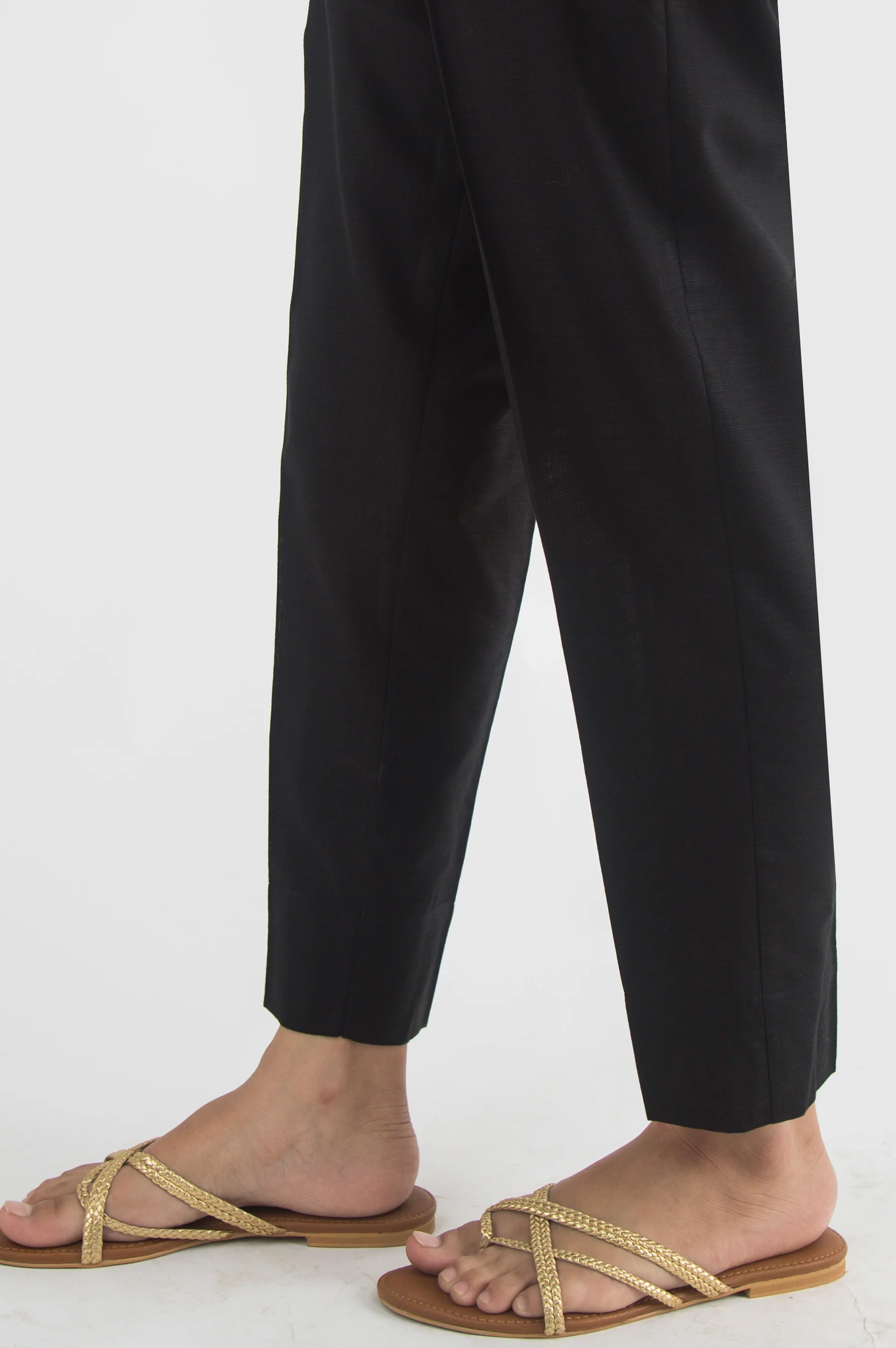 Basic Khaddar Cigarette Pants - Black - Image 3