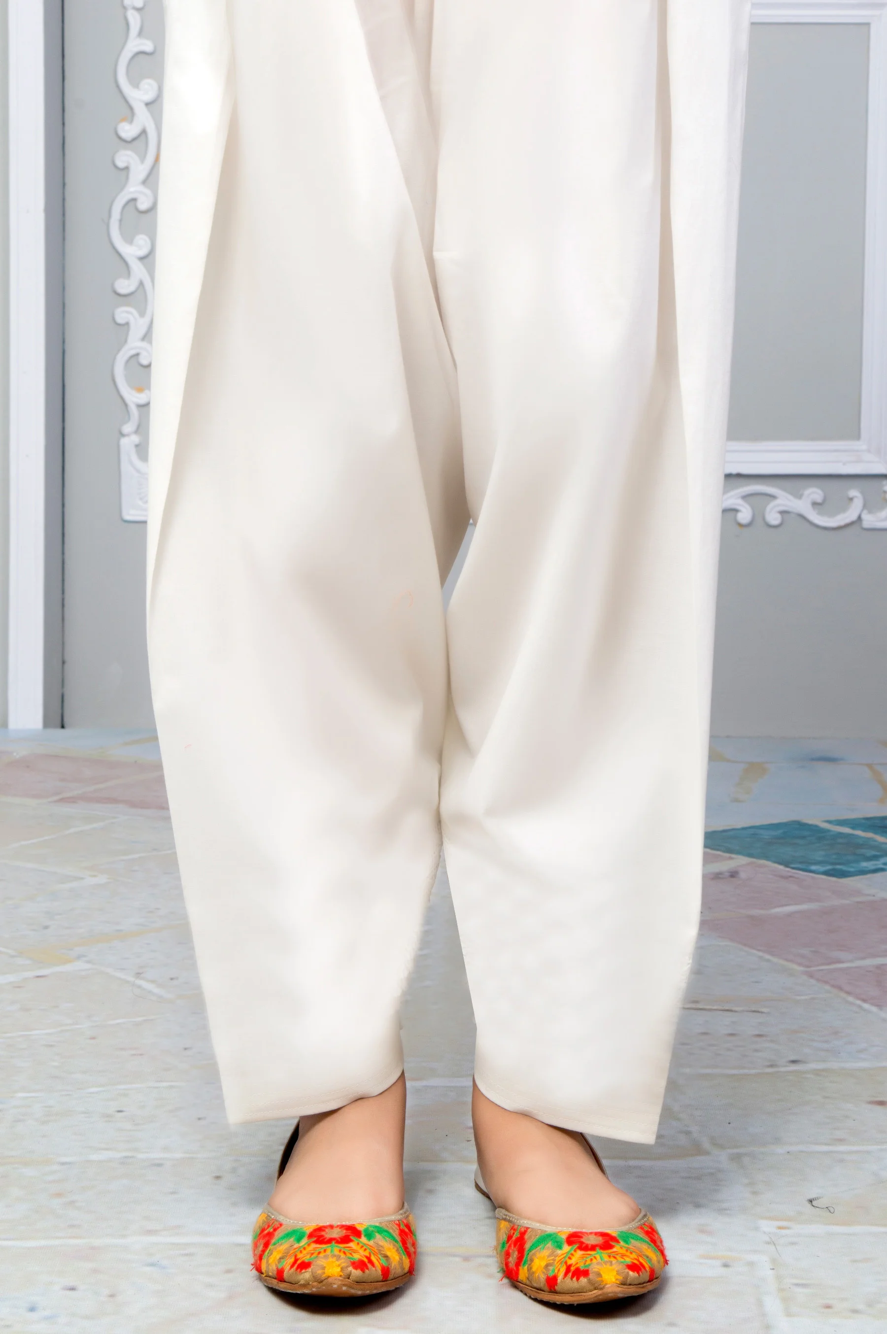 Basic Cambric Shalwar - Off White - Image 2