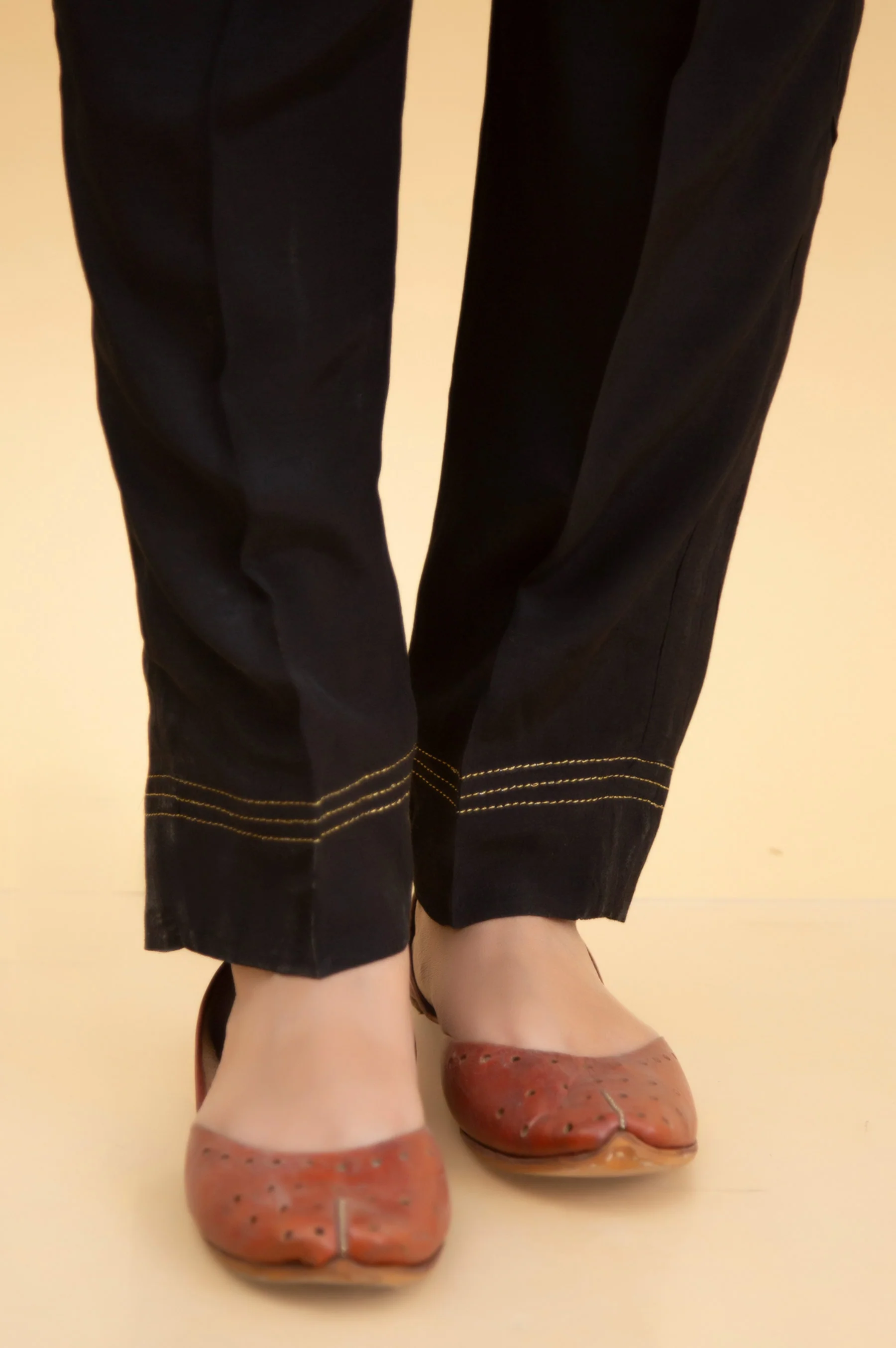 Basic Raw Silk Cigarette Pants - Black - Image 4