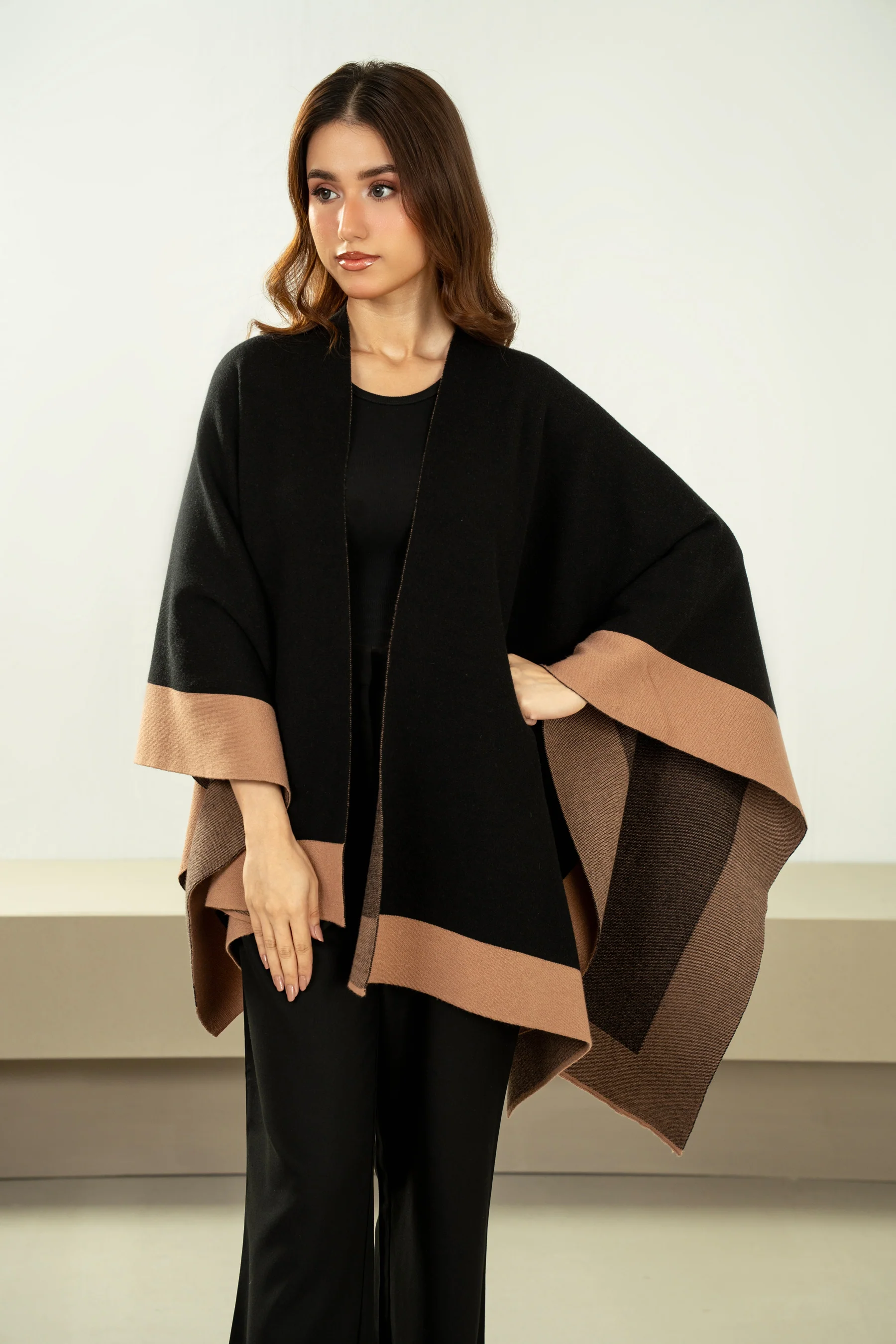 CAPE SHAWL - Image 4
