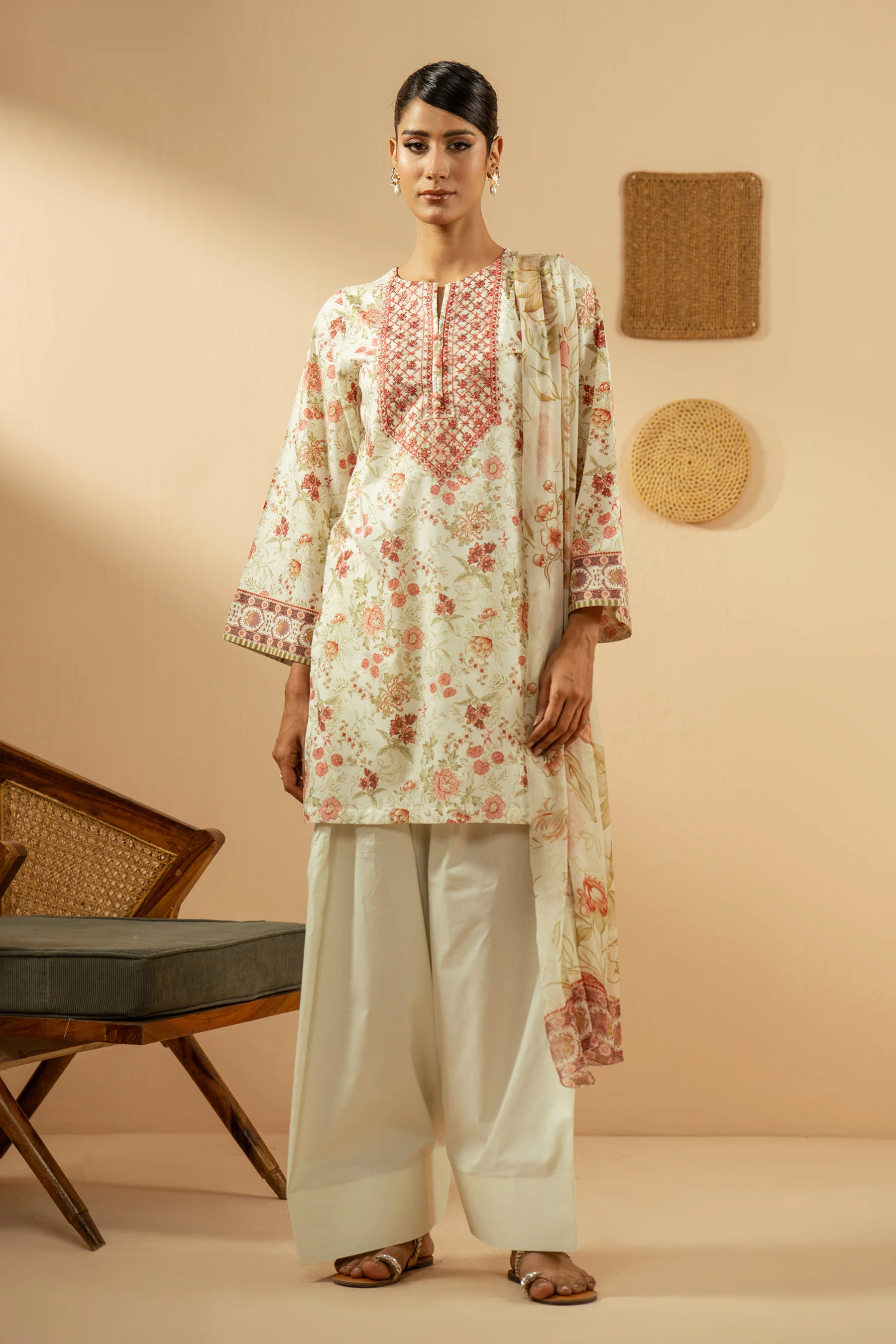 PRINTED LAWN STITCHED 3 PIECE SUIT