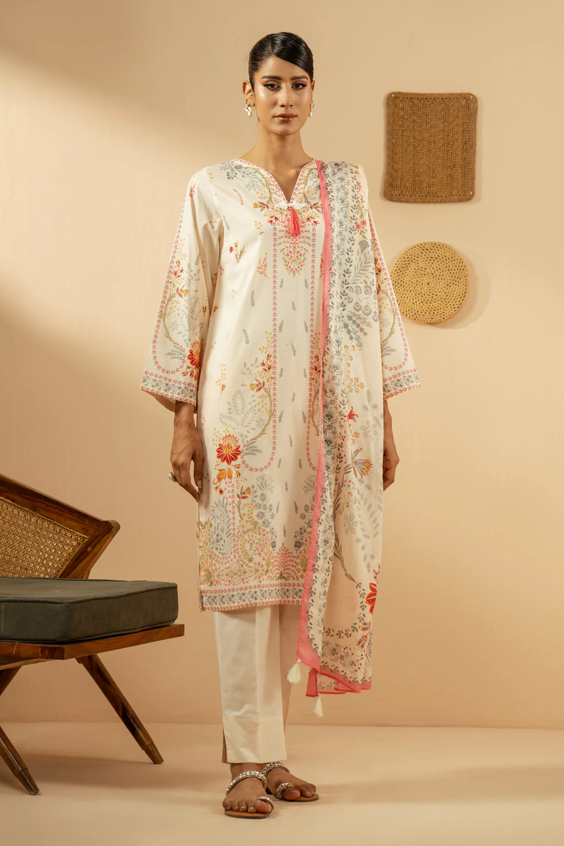 PRINTED LAWN STITCHED 3 PIECE SUIT