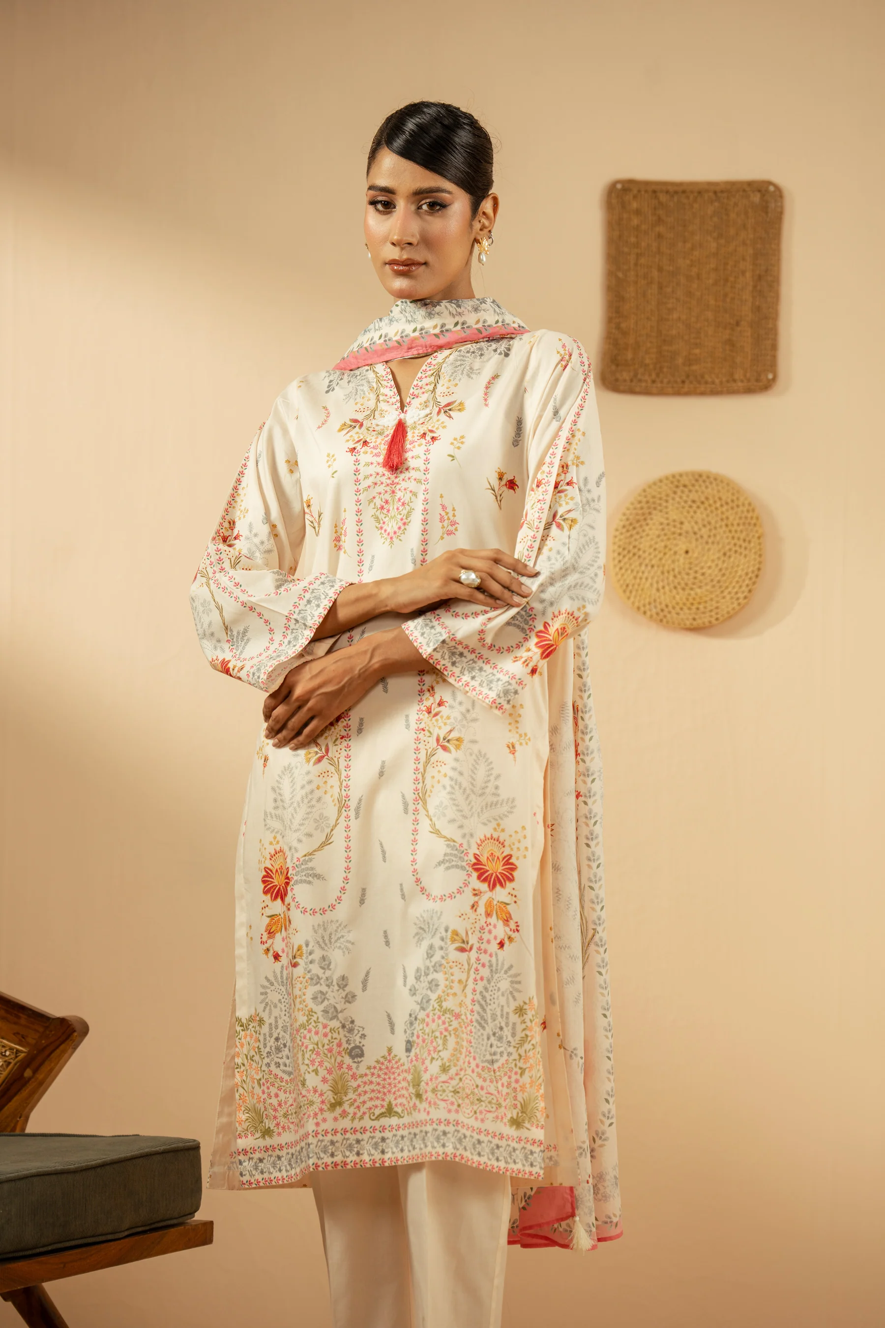 PRINTED LAWN STITCHED 3 PIECE SUIT - Image 5