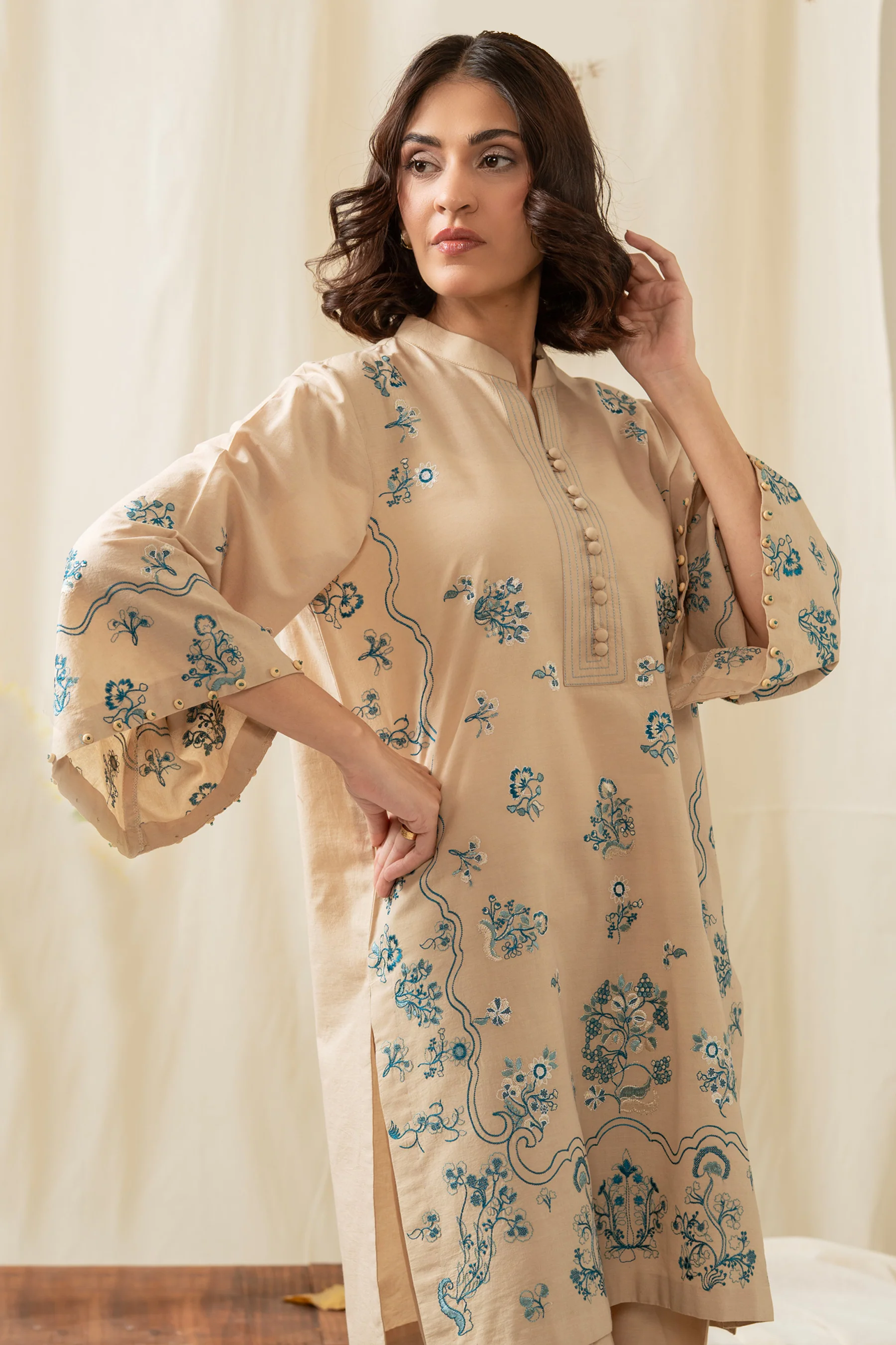 EMBROIDERED CAMBRIC STITCHED SHIRT BOTTOM - Image 5