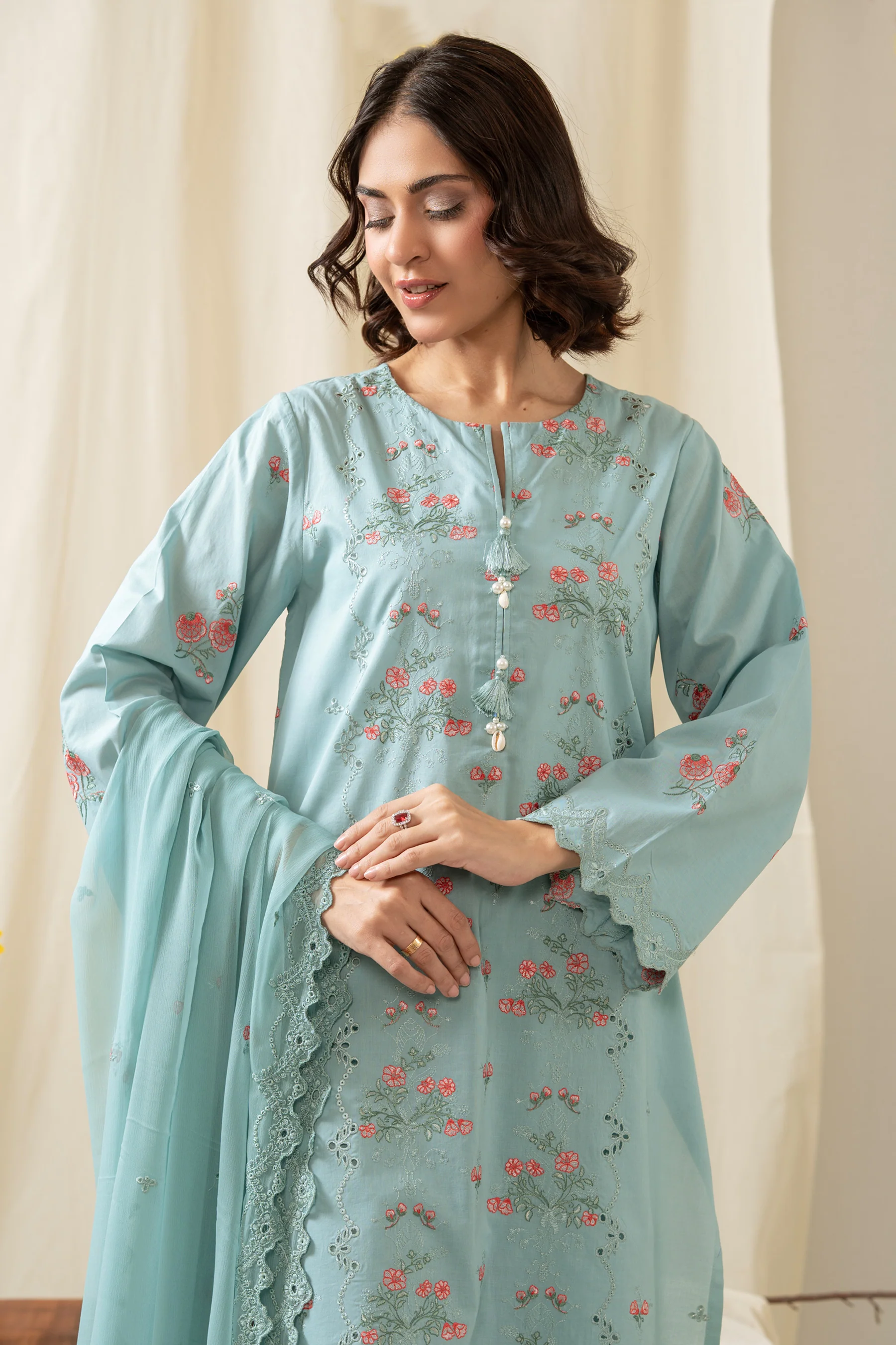 EMBROIDERED LAWN STITCHED 3 PIECE SUIT - Image 2