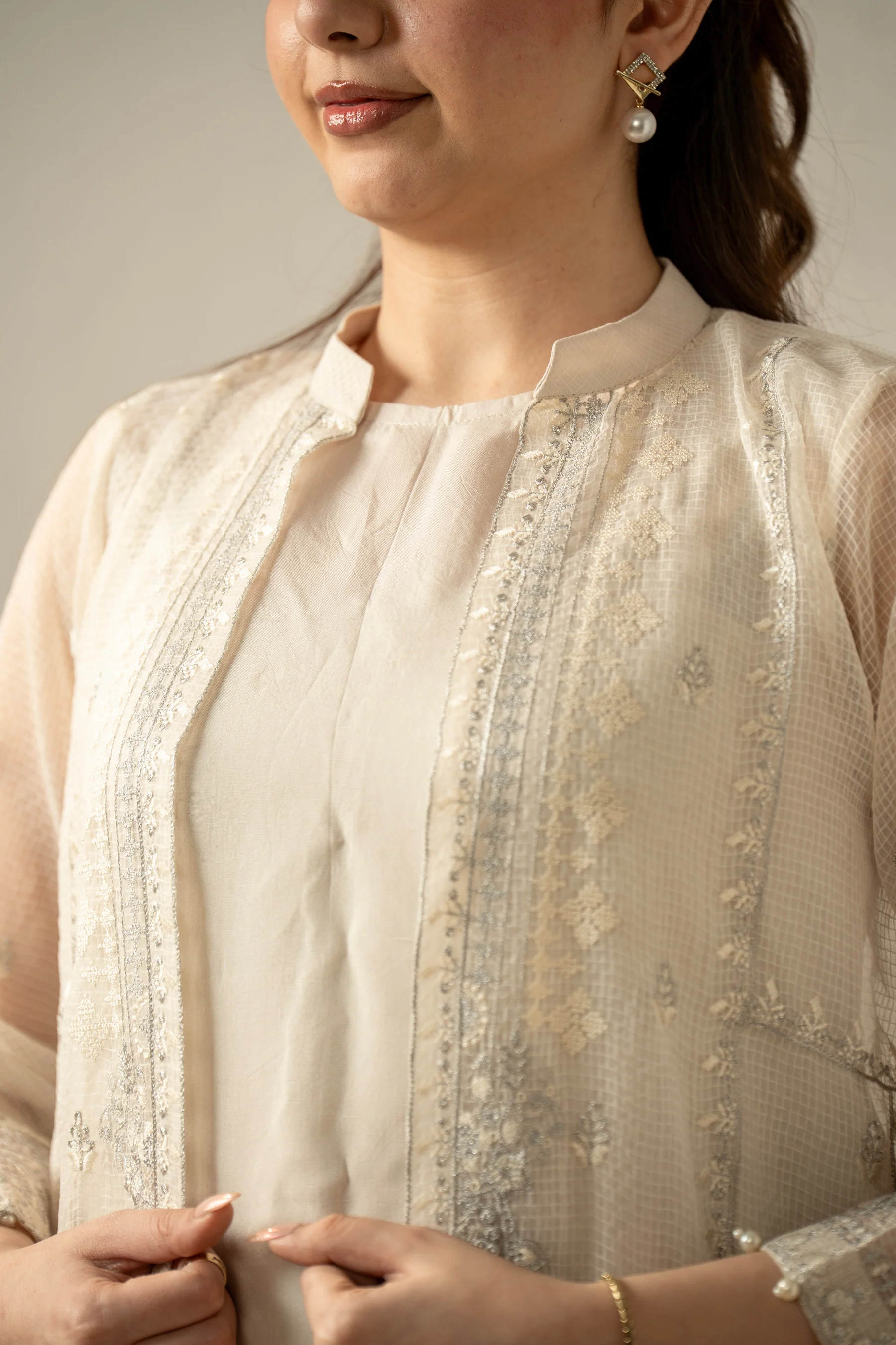 EMBROIDERED ORGANZA STITCHED 3 PIECE SUIT - Image 2
