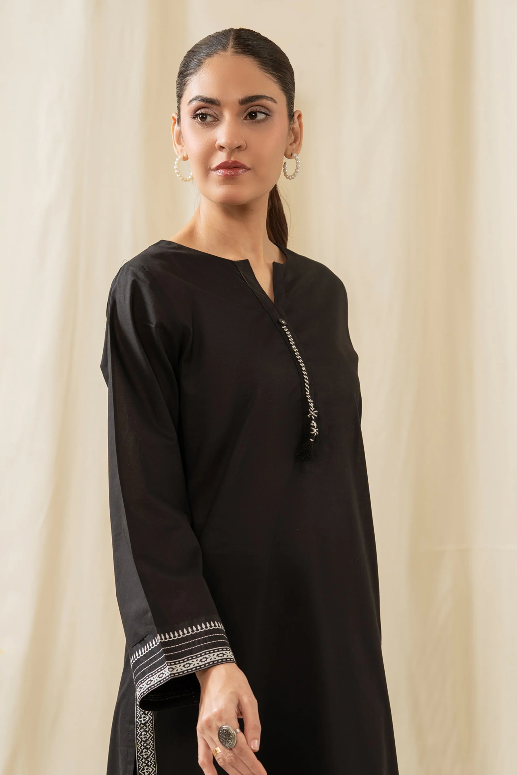 PRINTED LAWN STITCHED 2 PIECE SUIT - Image 5