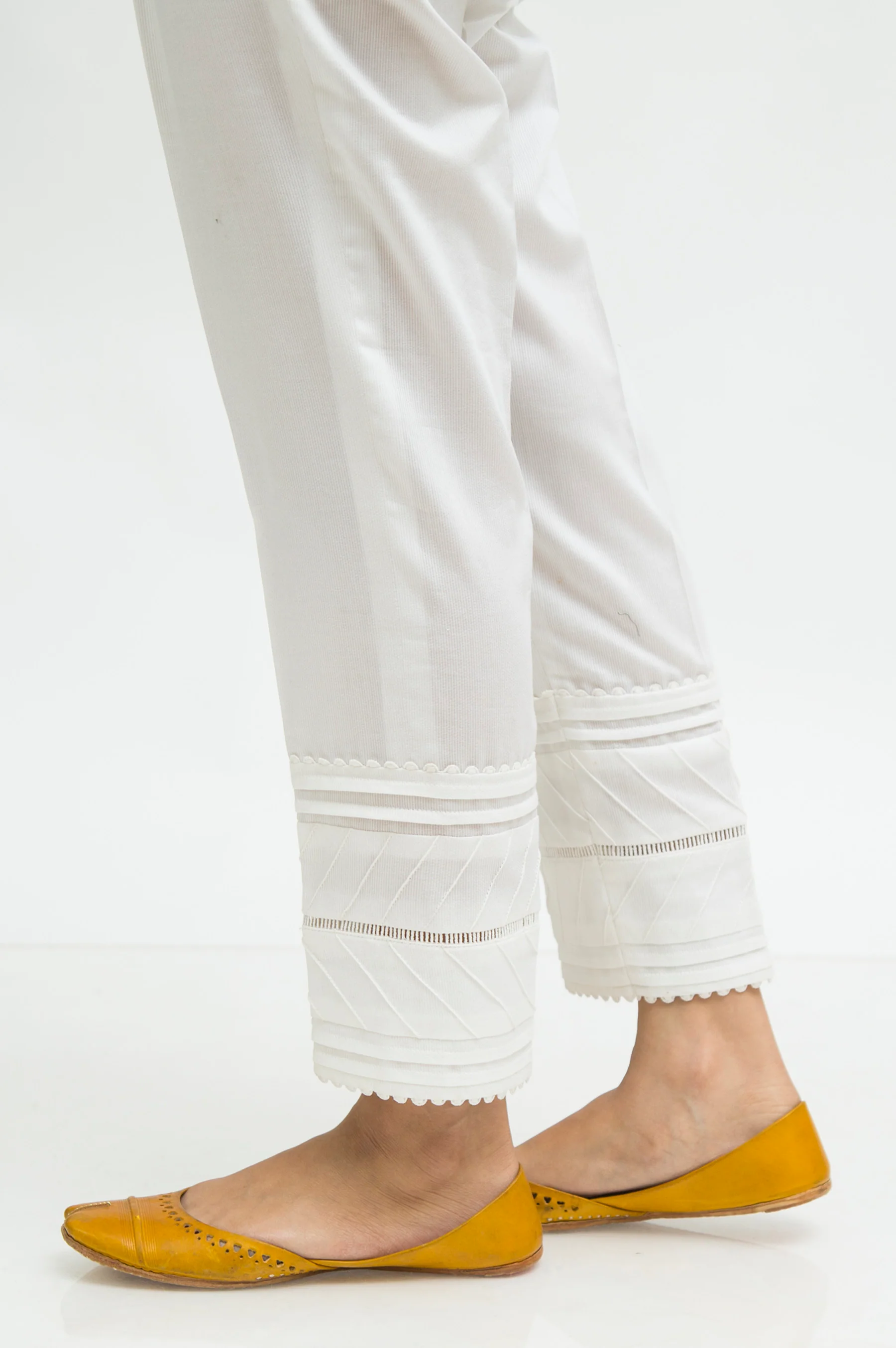 Embellished Cottel Cigarette Pant - White - Image 4