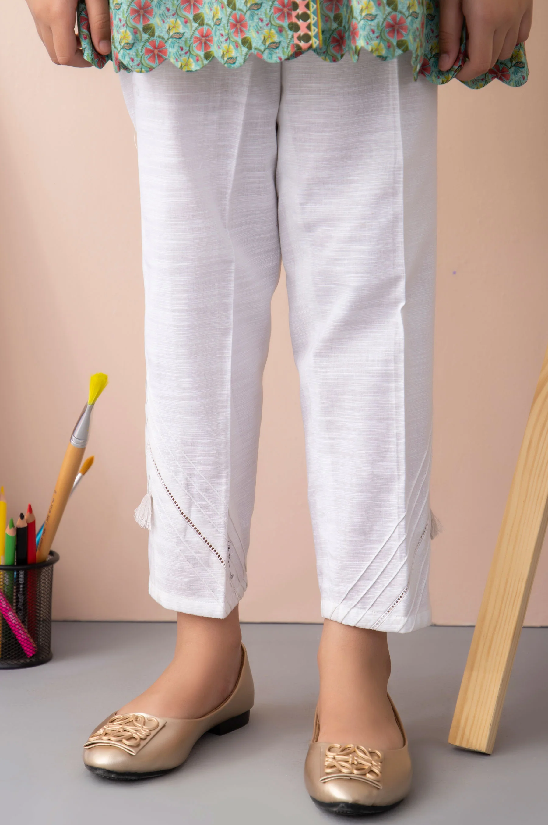 Embellished Khaddar Junior Pant - White - Image 2