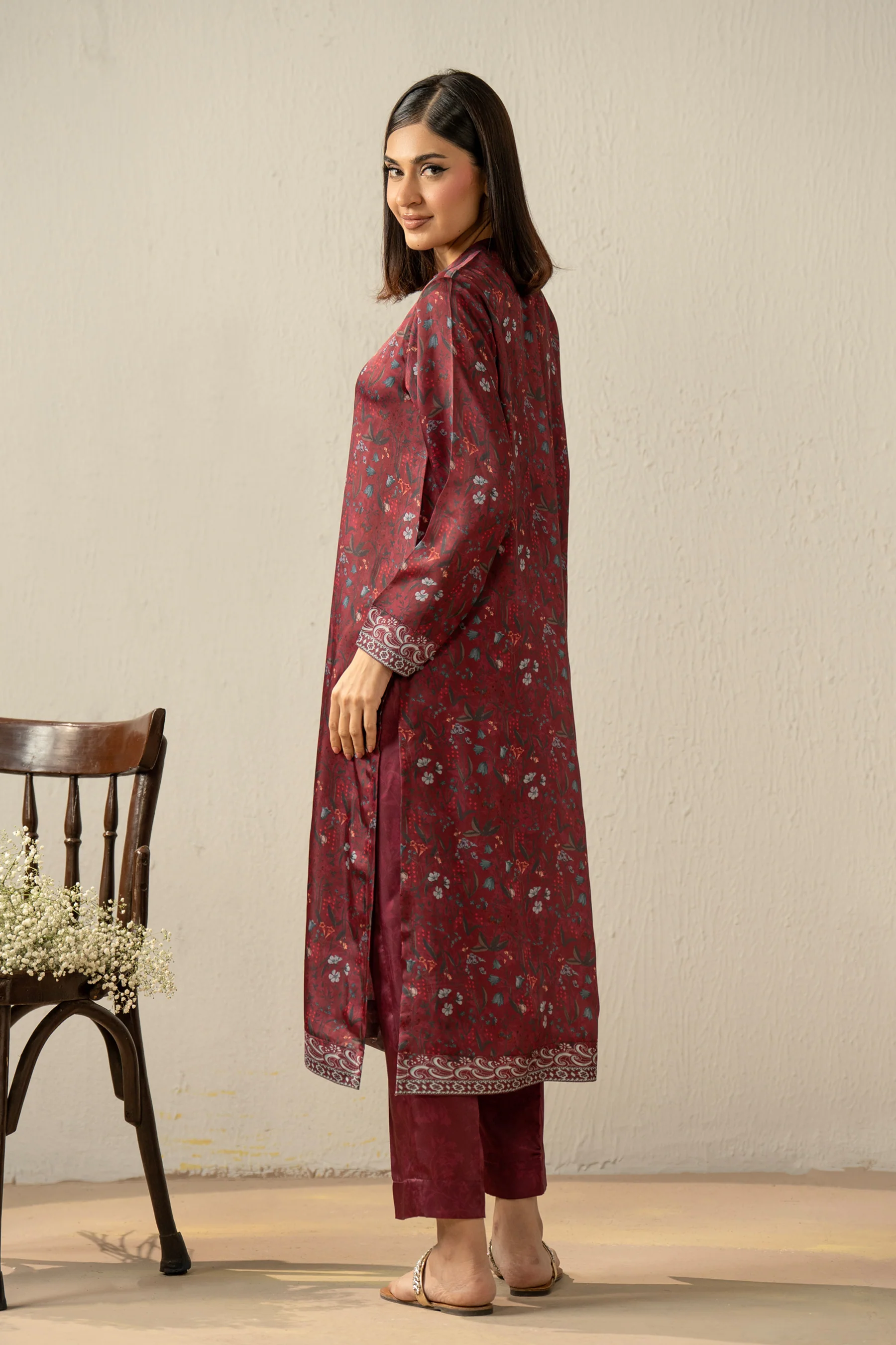 EMBELLISHED SILK STITCHED SHIRT BOTTOM - Image 3