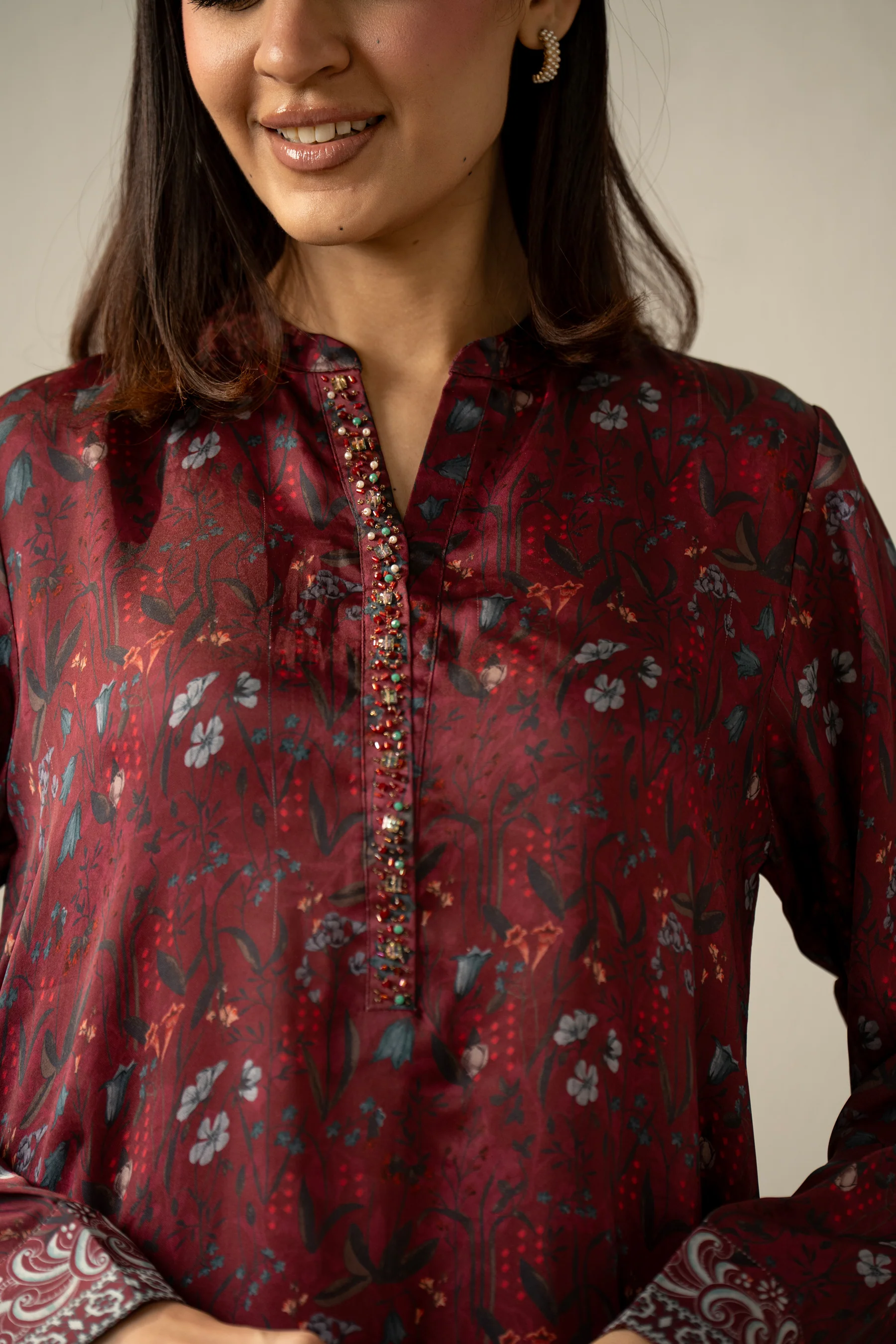 EMBELLISHED SILK STITCHED SHIRT BOTTOM - Image 6