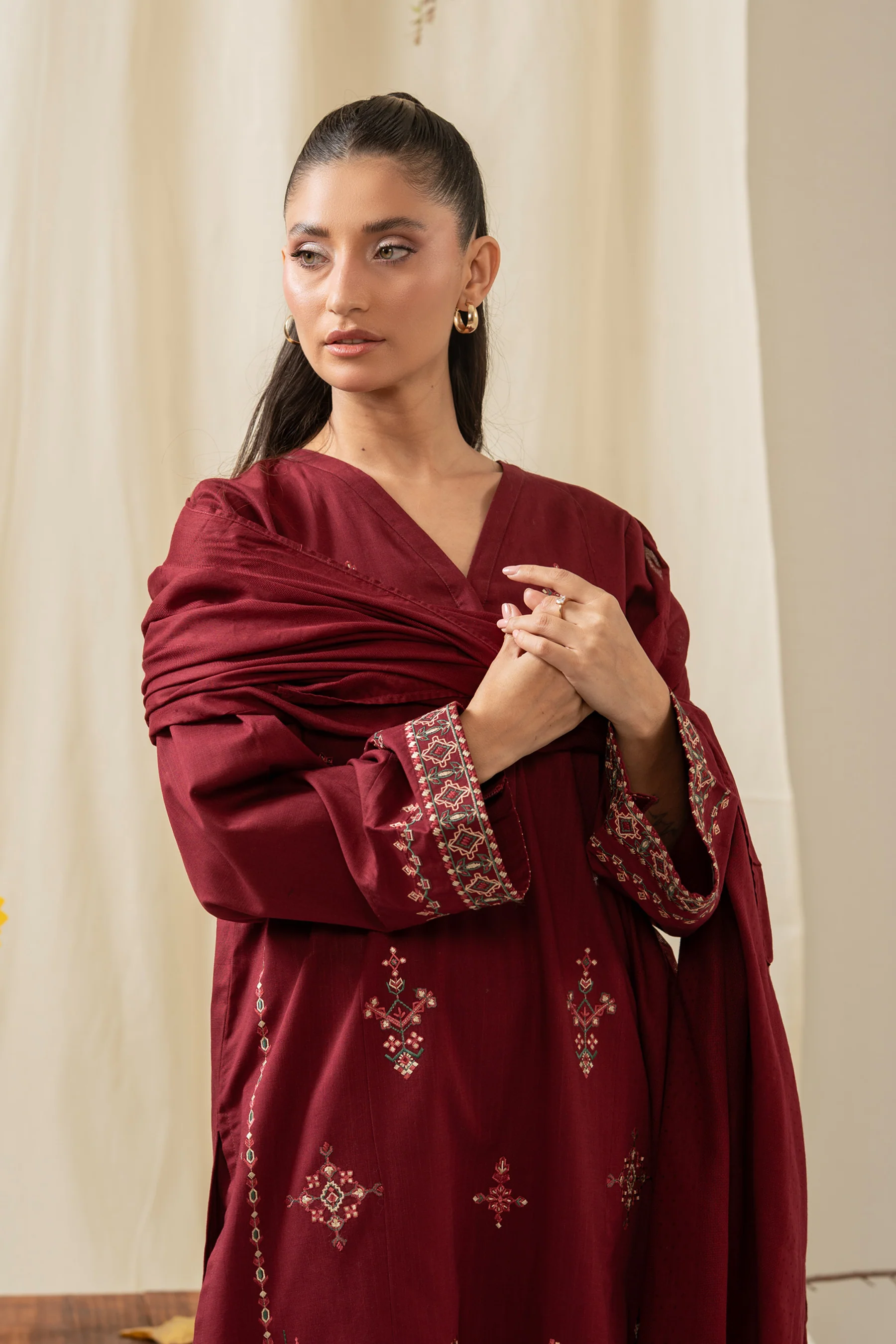 EMBROIDERED BOTH SIDE SLUB STITCHED 3 PIECE SUIT - Image 5
