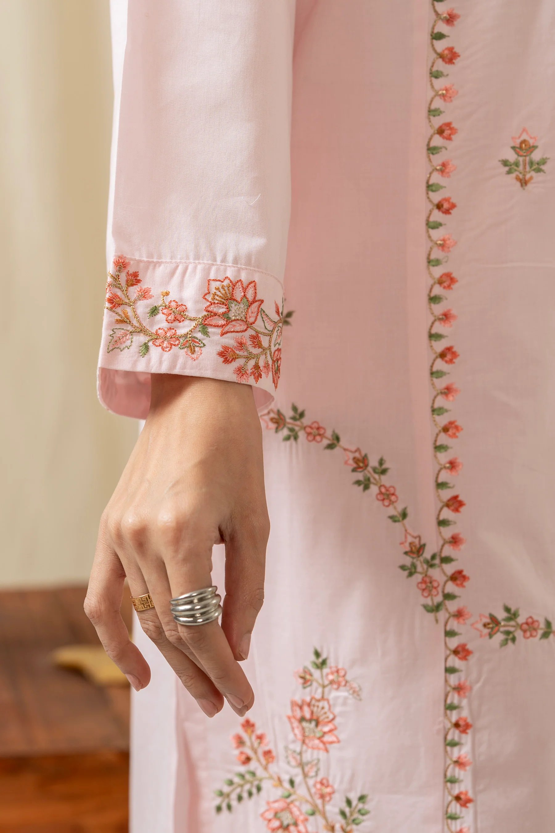 EMBROIDERED CAMBRIC STITCHED 2 PIECE SUIT - Image 3