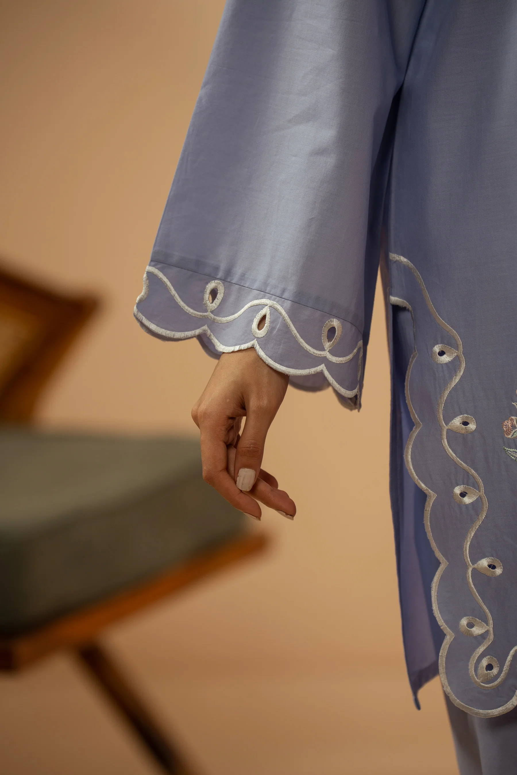 EMBROIDERED CAMBRIC STITCHED 2 PIECE SUIT - Image 6