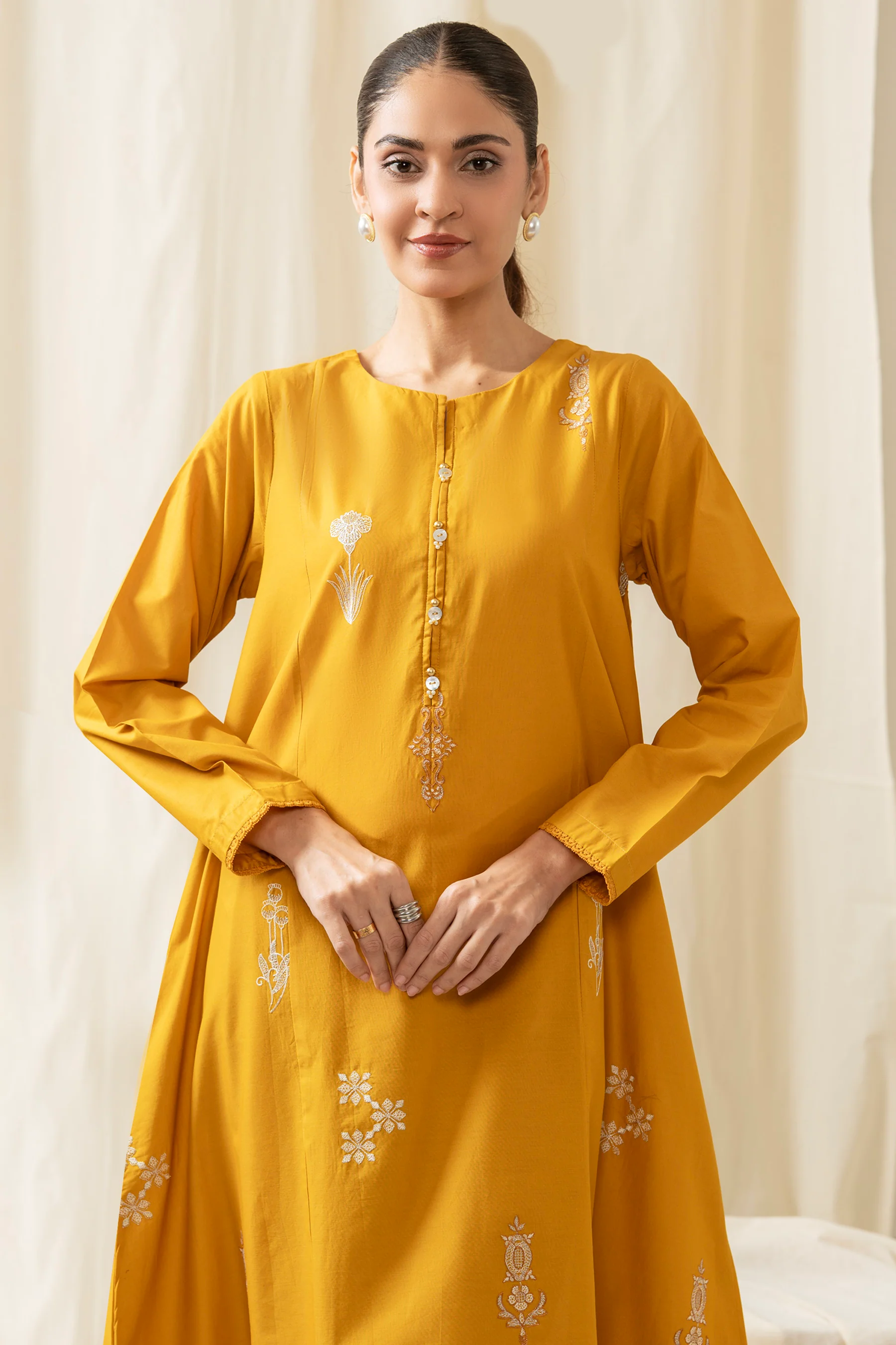 EMBROIDERED CAMBRIC STITCHED 2 PIECE SUIT - Image 4