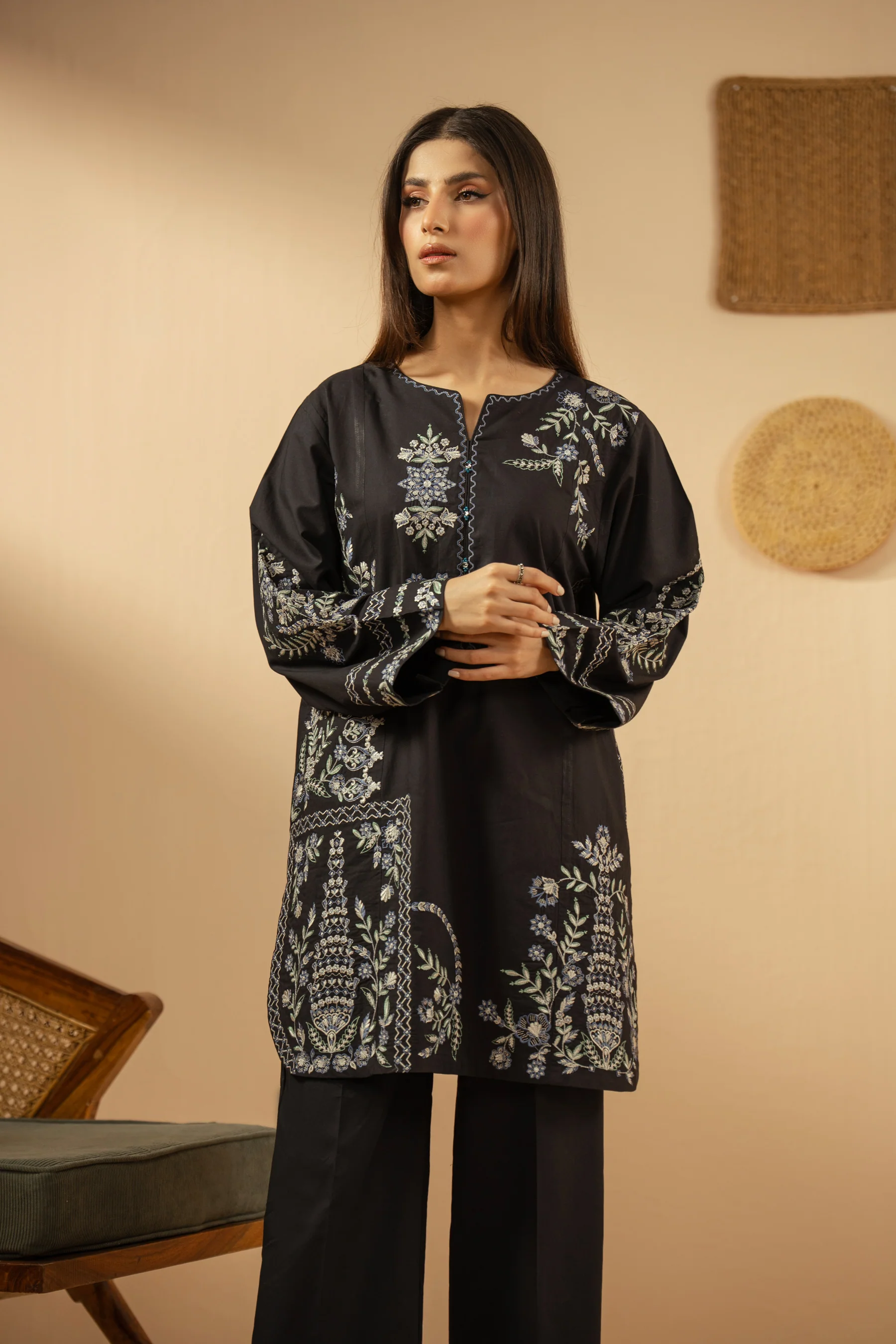 EMBROIDERED CAMBRIC STITCHED 2 PIECE SUIT - Image 8