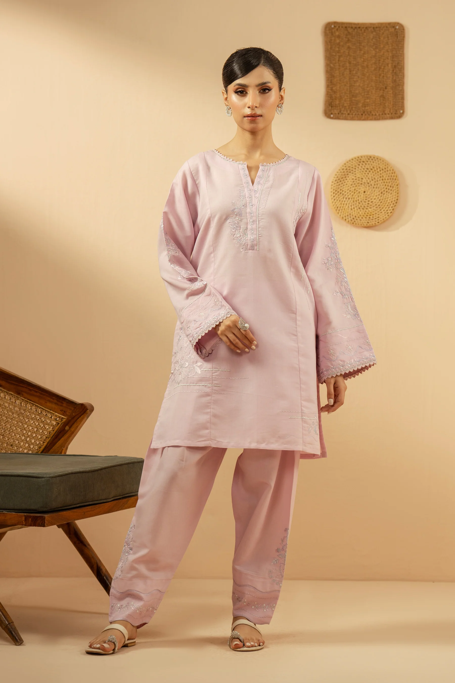 EMBROIDERED CAMBRIC STITCHED 2 PIECE SUIT - Image 4