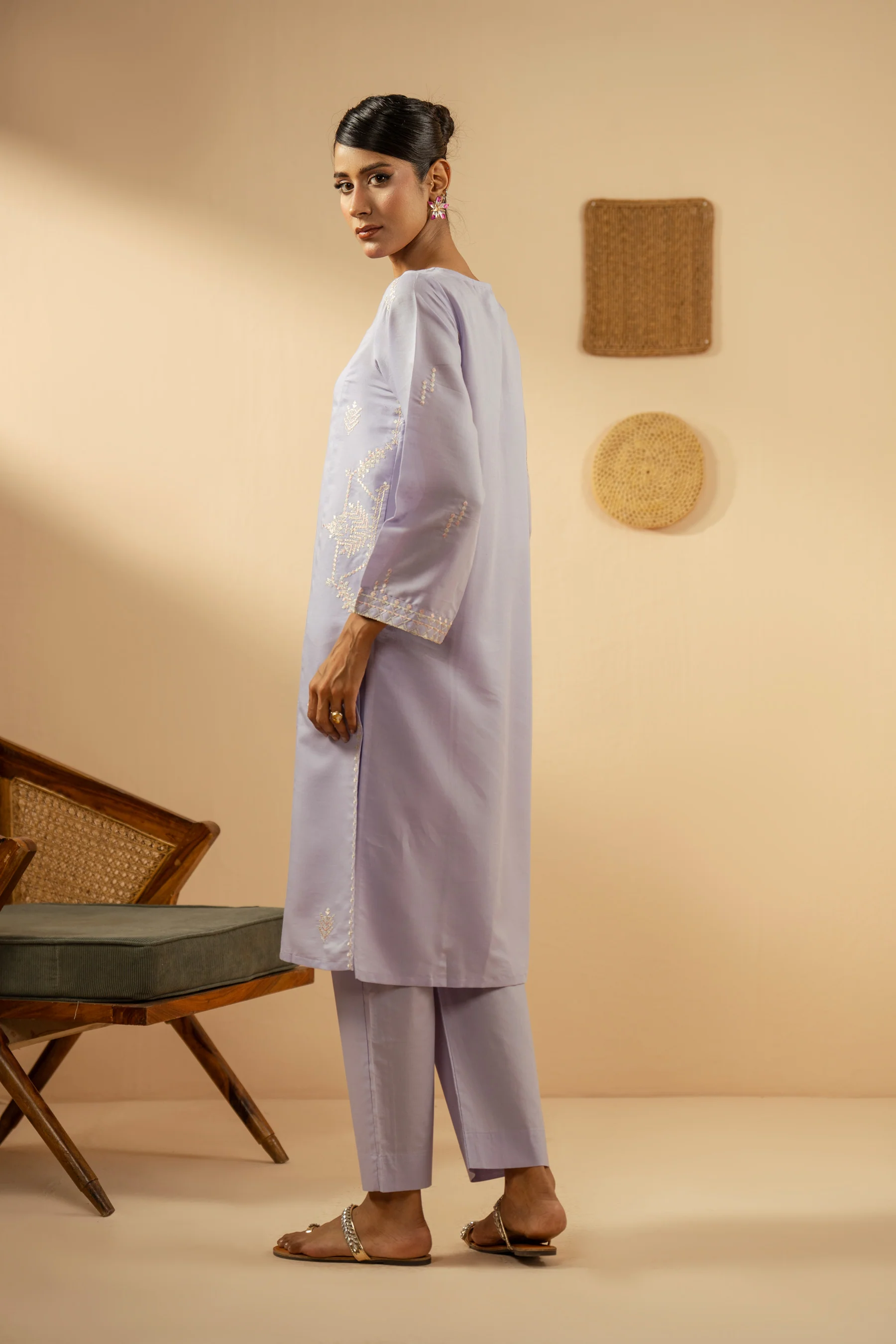 EMBROIDERED CAMBRIC ZARI STITCHED 2 PIECE SUIT - Image 5